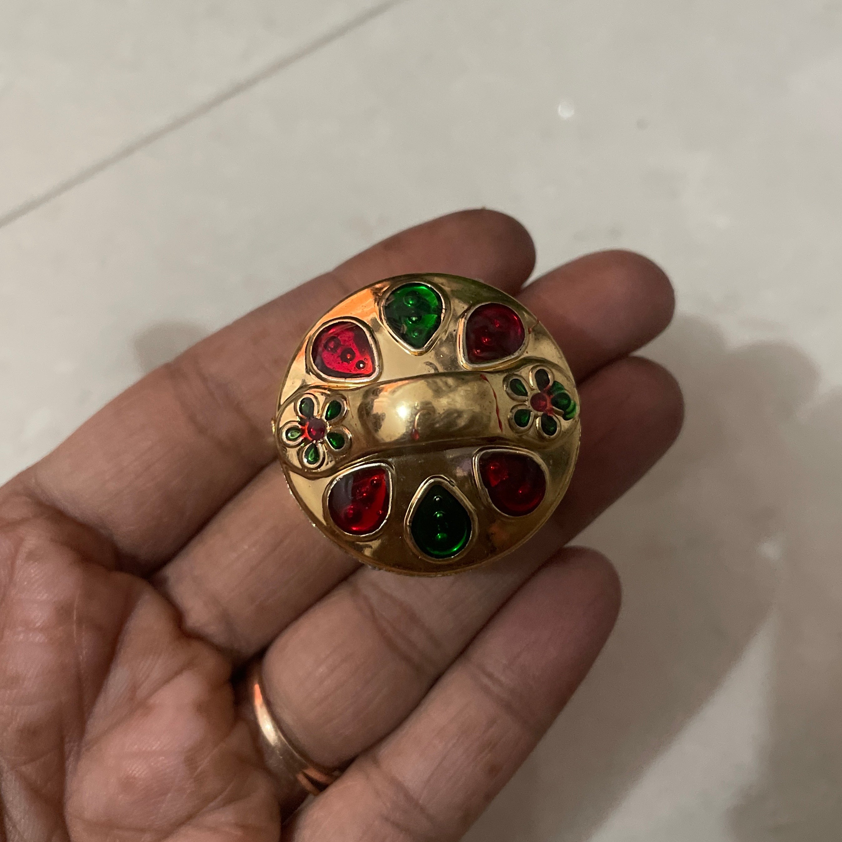 Round designer Kankavati image 1