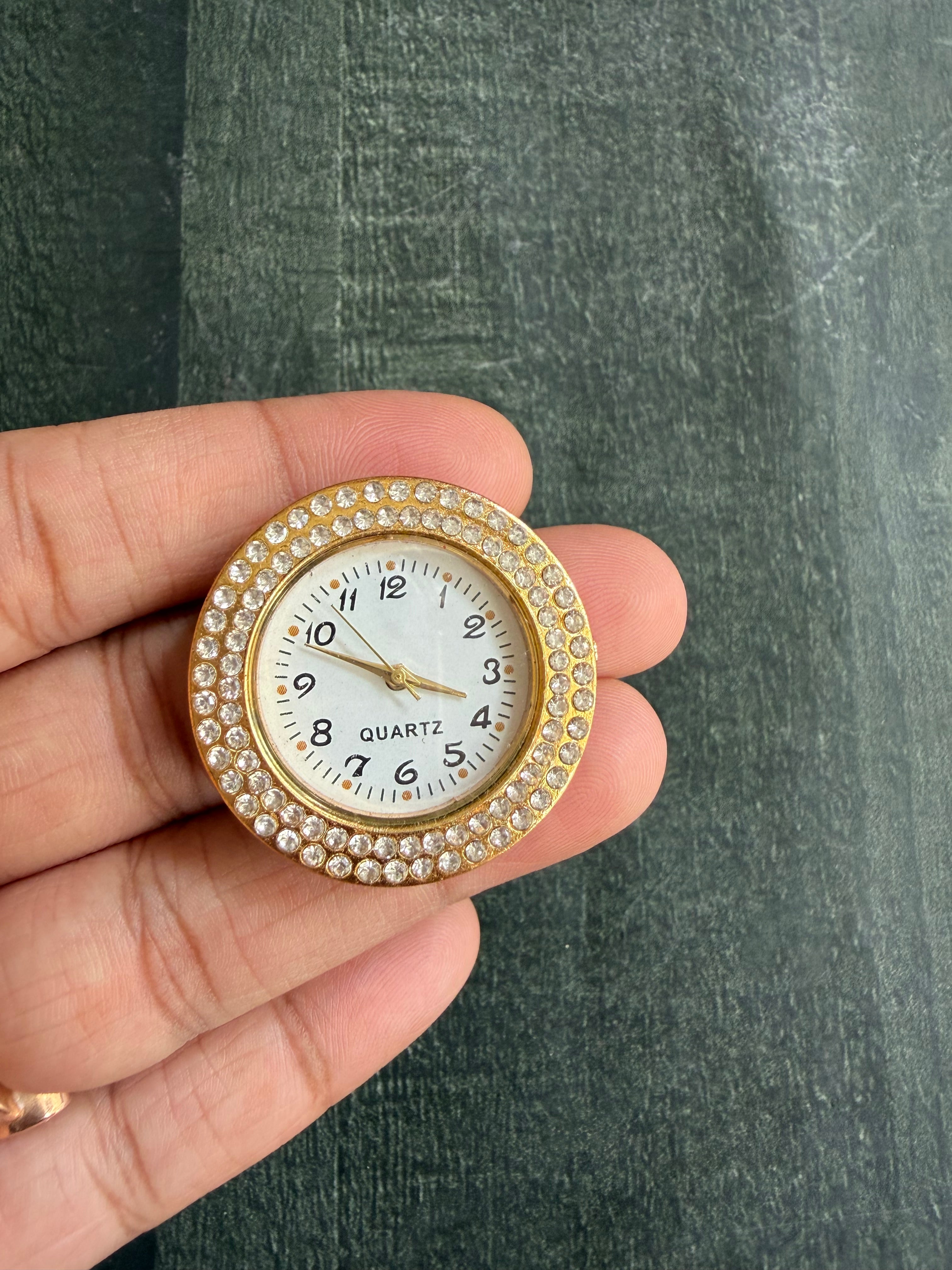 Watch Dail (D)