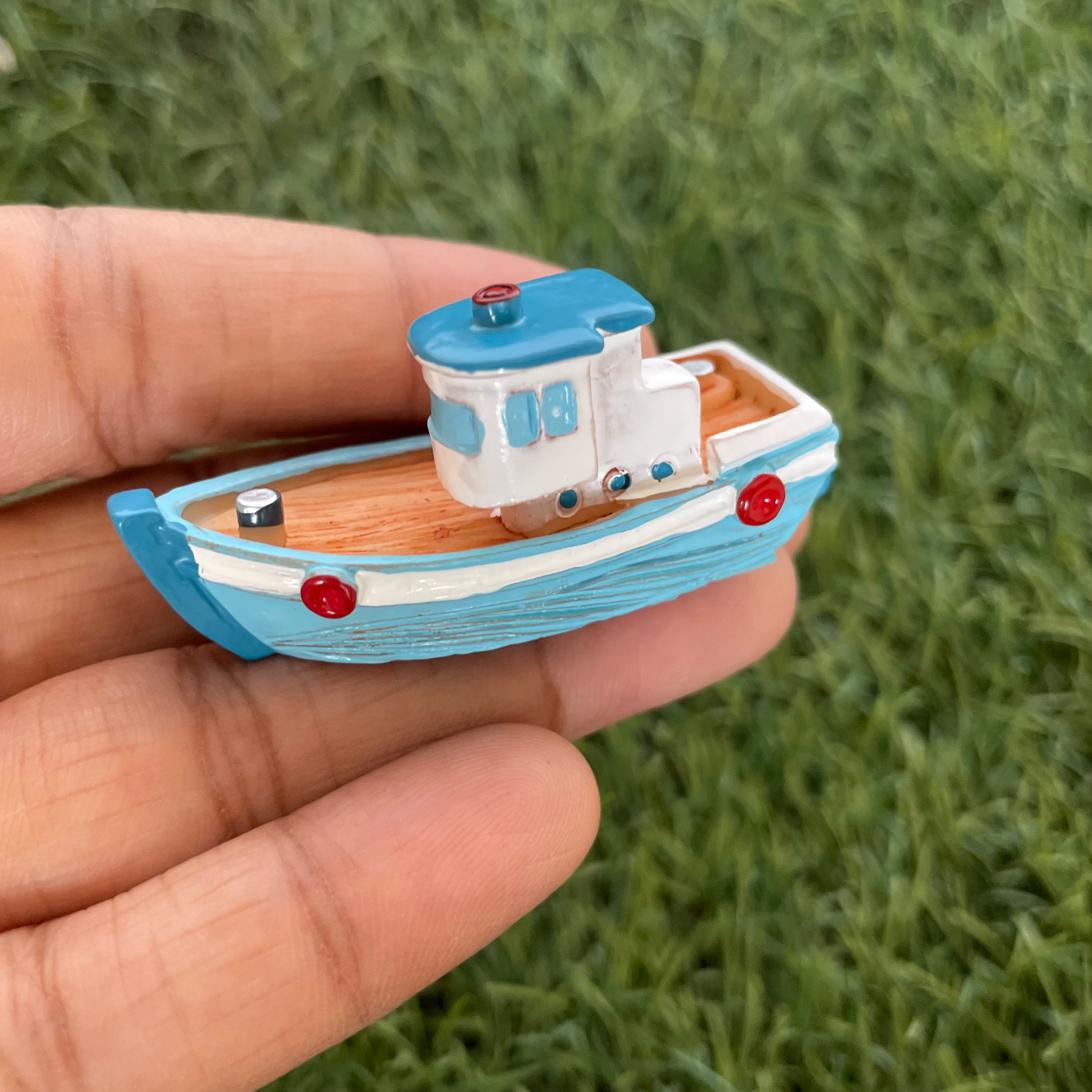 Fishing Boat B Miniature 93 image 1