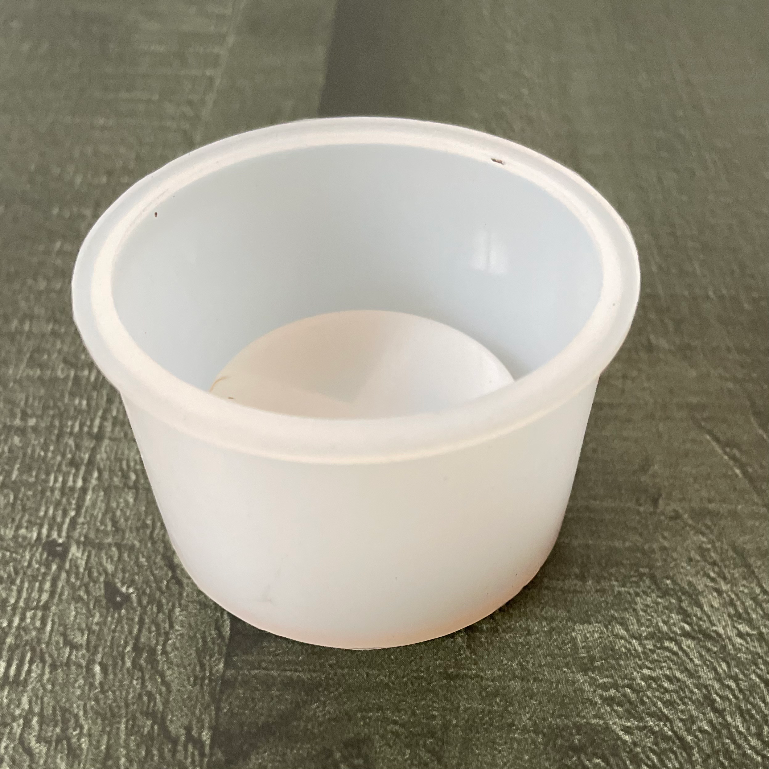 Round T holder mould image 0