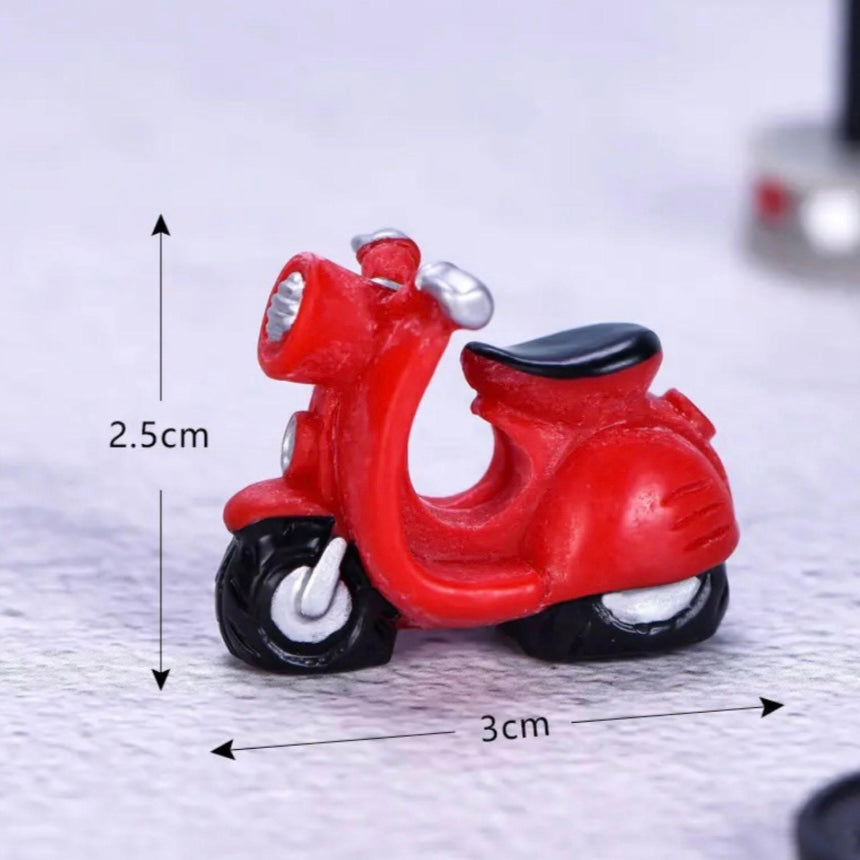 Red scooter miniature 58 image 0