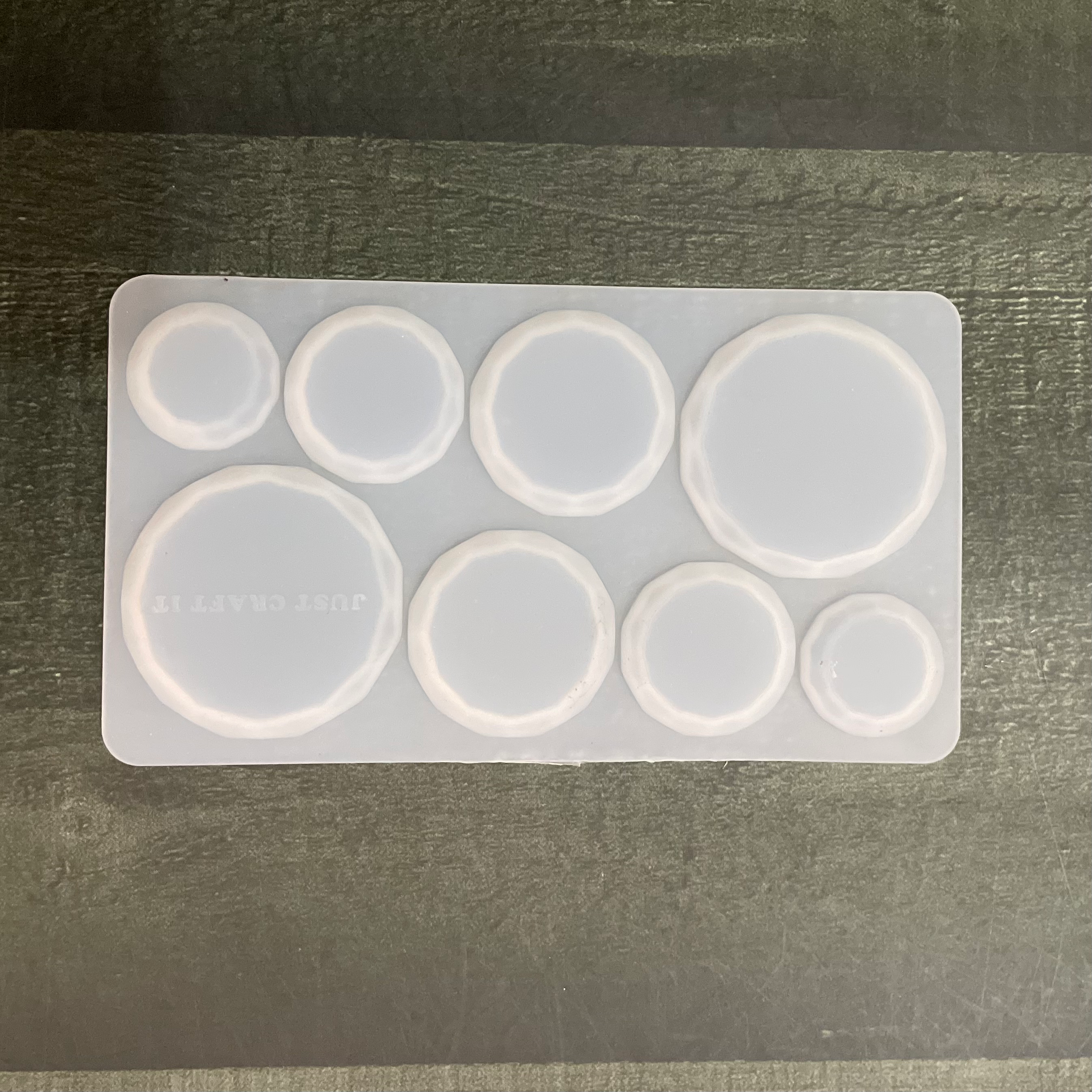 8 in 1 Round diamond cut mould image 0