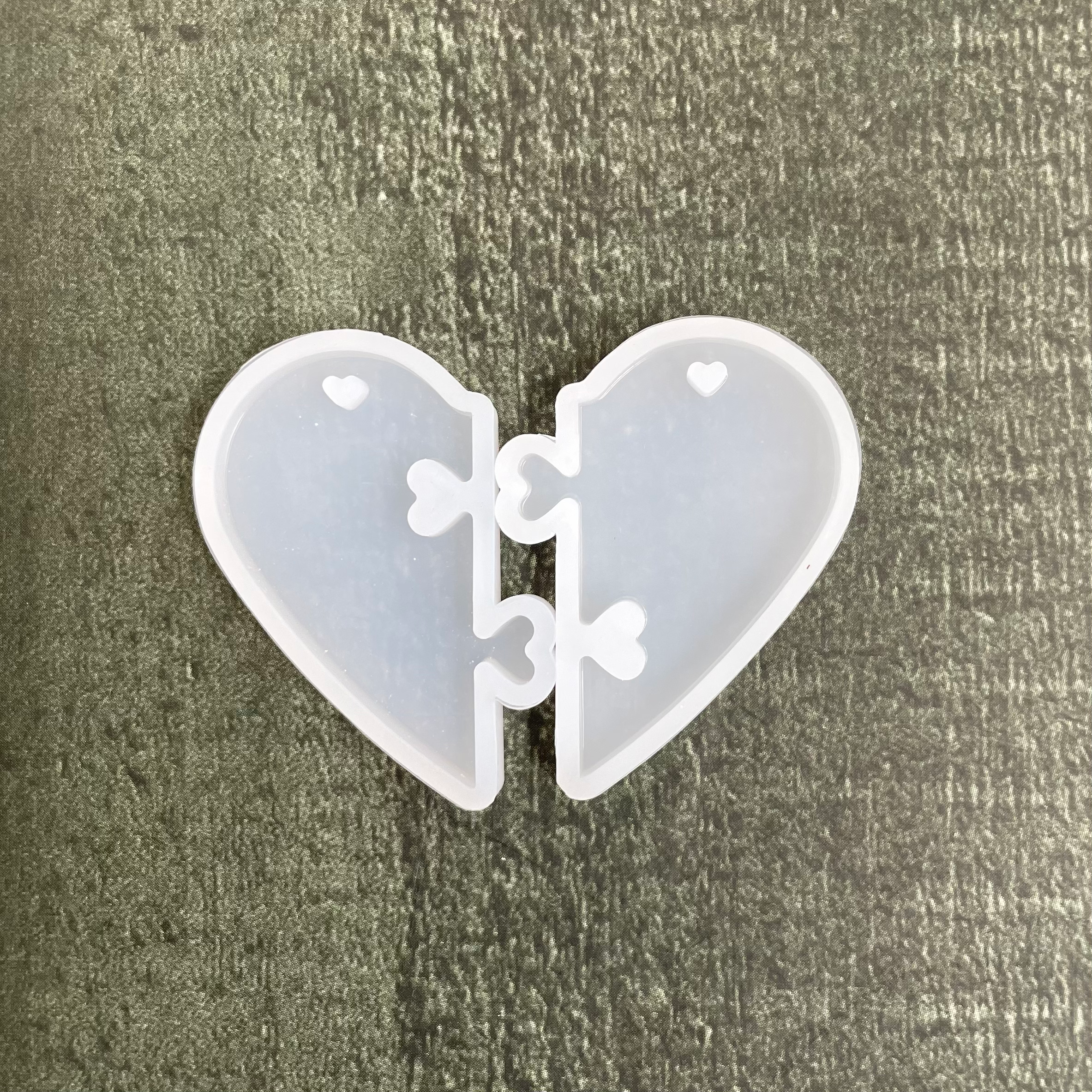 2 pieces Heart couple pendant mould image 0