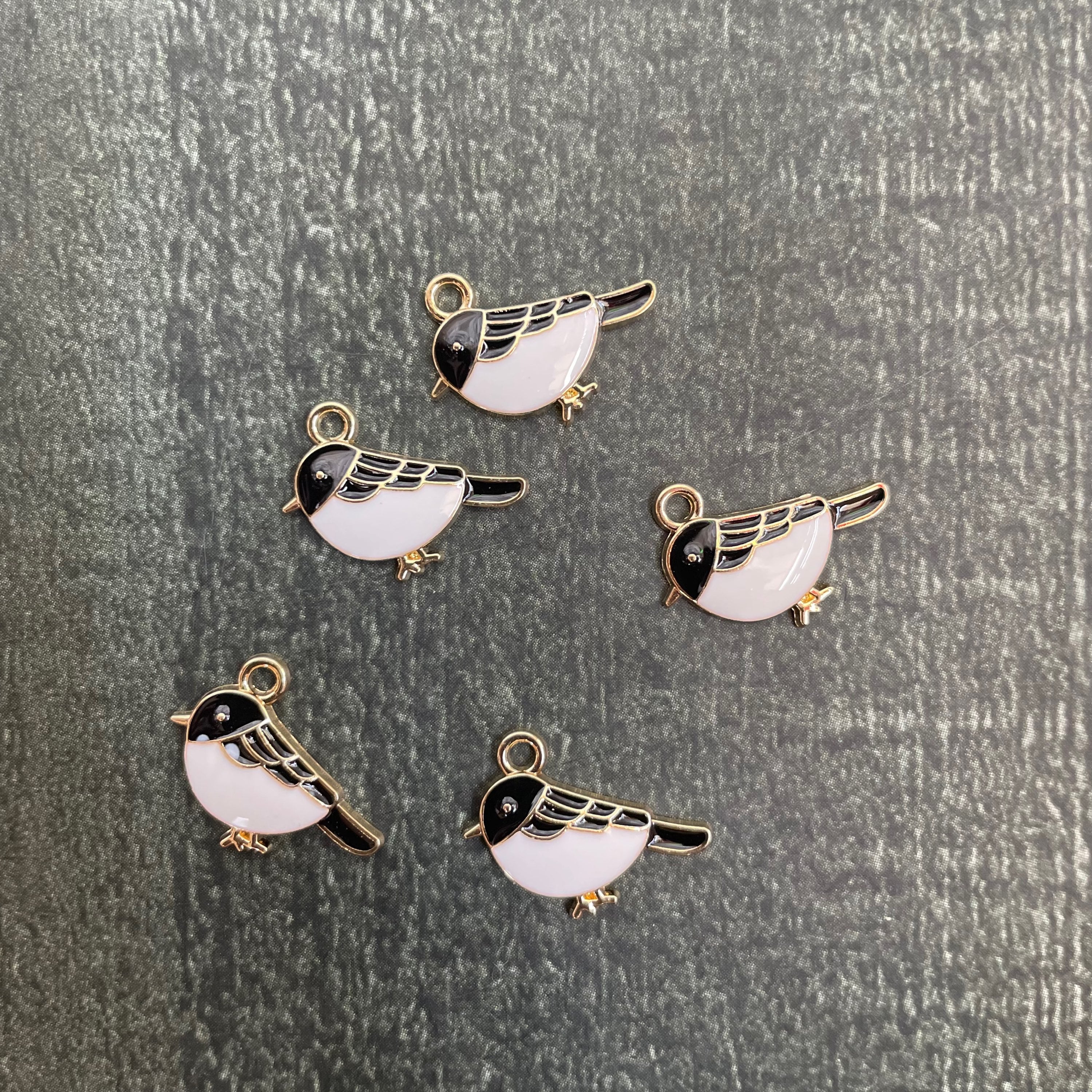 Bird charm black 58 image 0