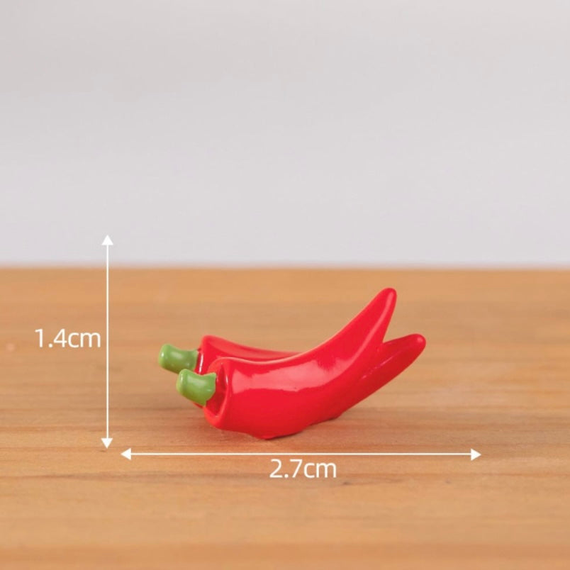 Red papers Miniature 254 image 0