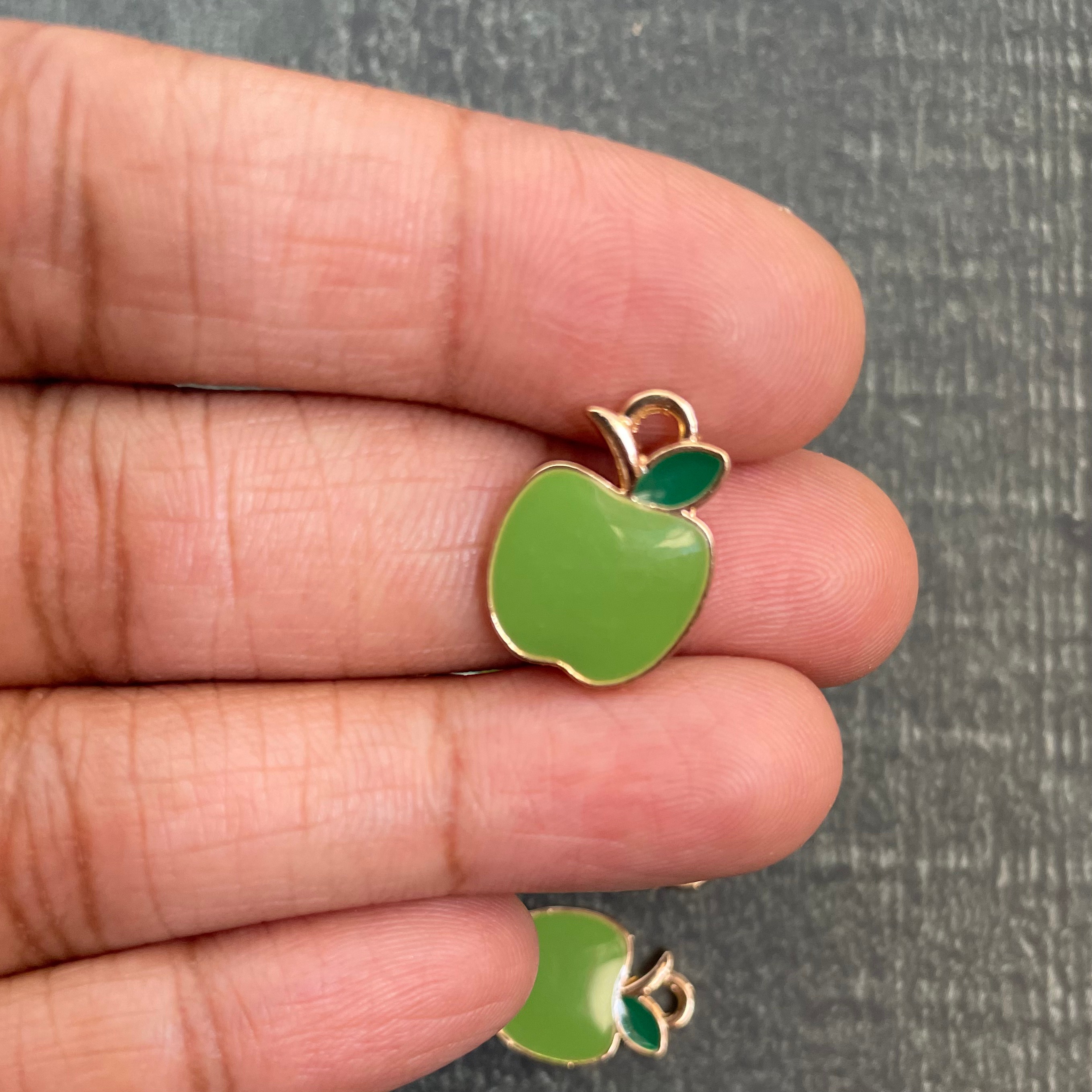Green apple charm 18 image 1