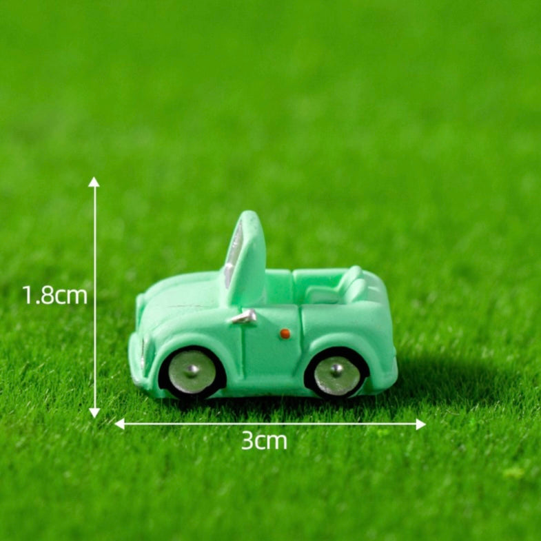 Green Sports Car Miniature 262 image 0