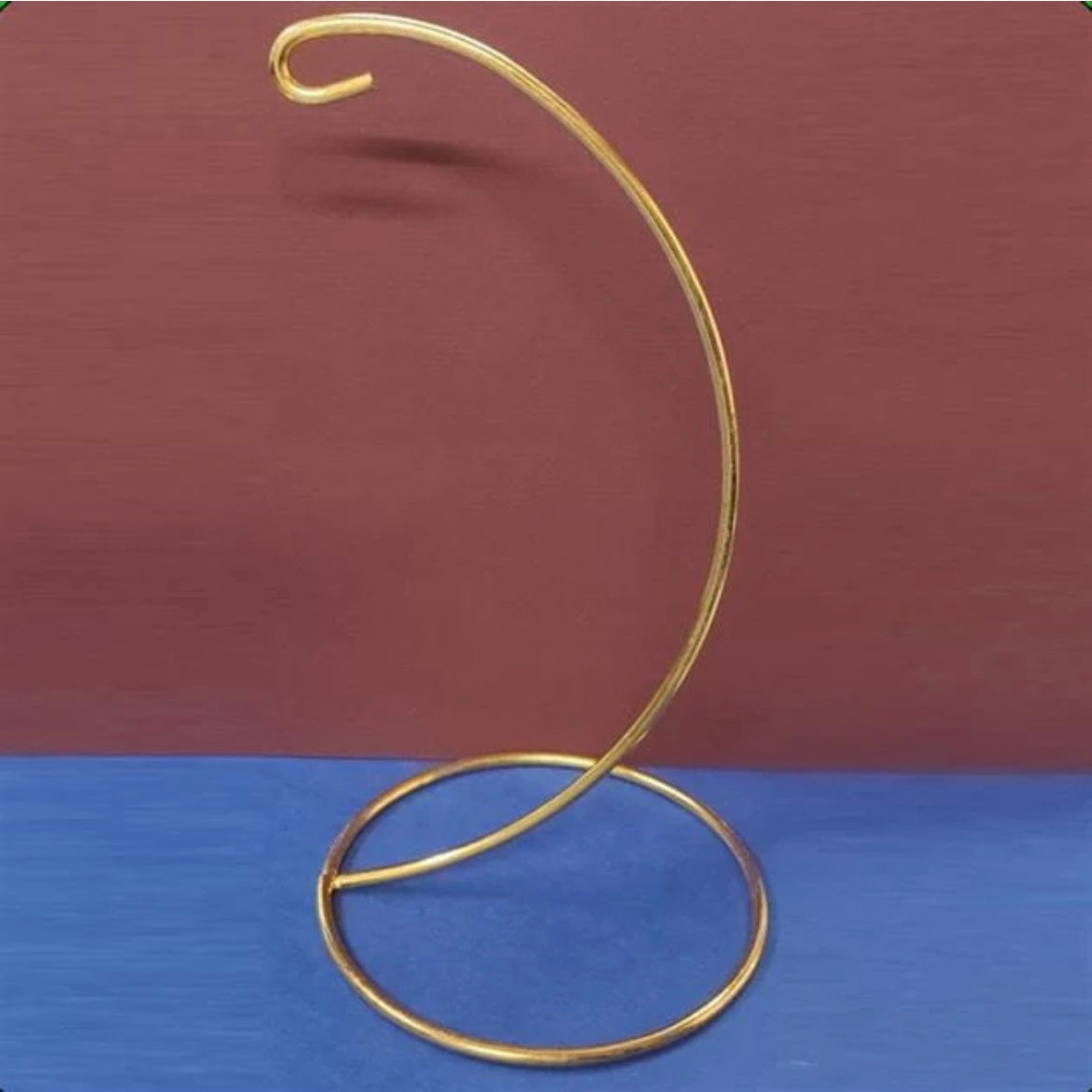 12" hanging gold metal stand image 0