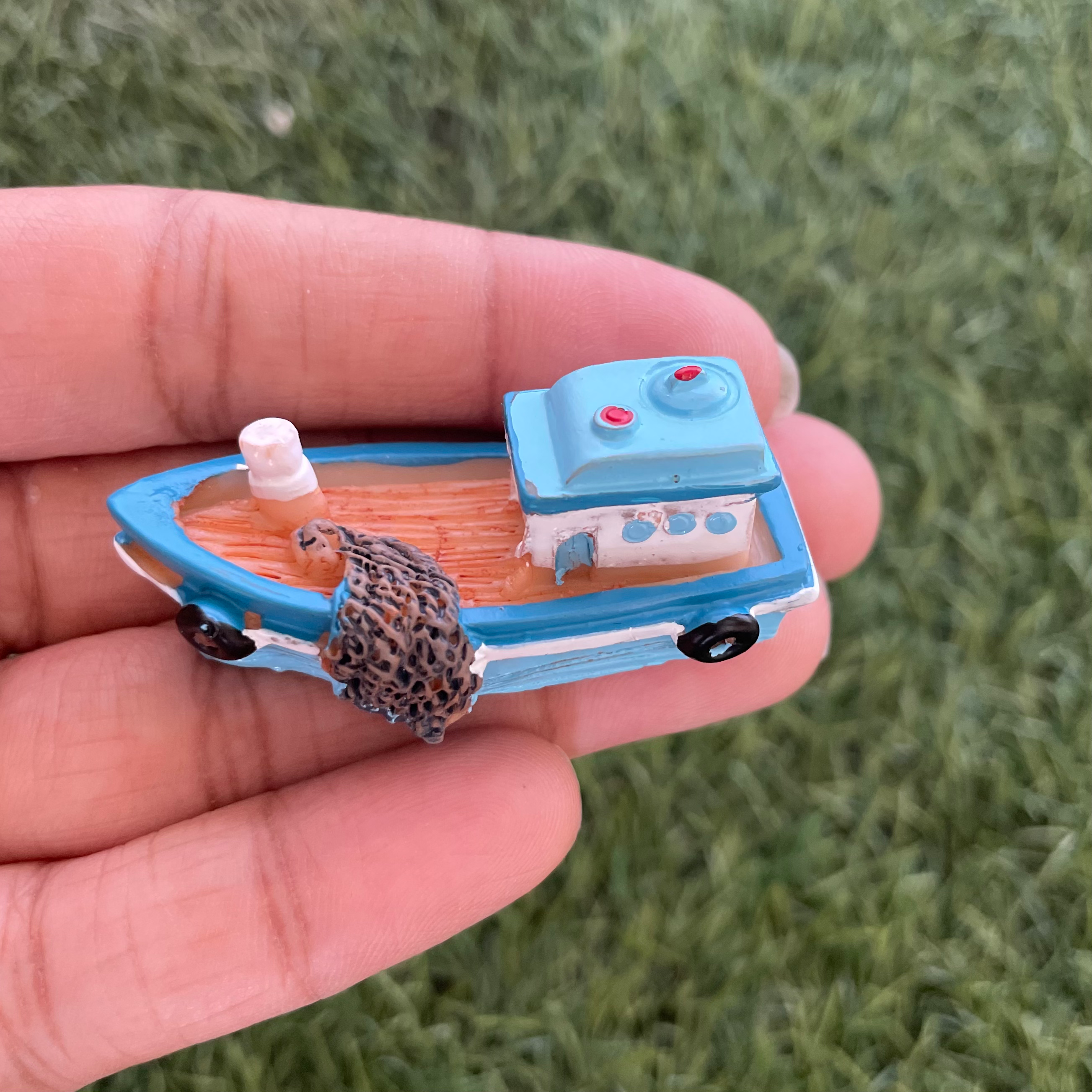 Fishing Boat C Miniature 94 image 1