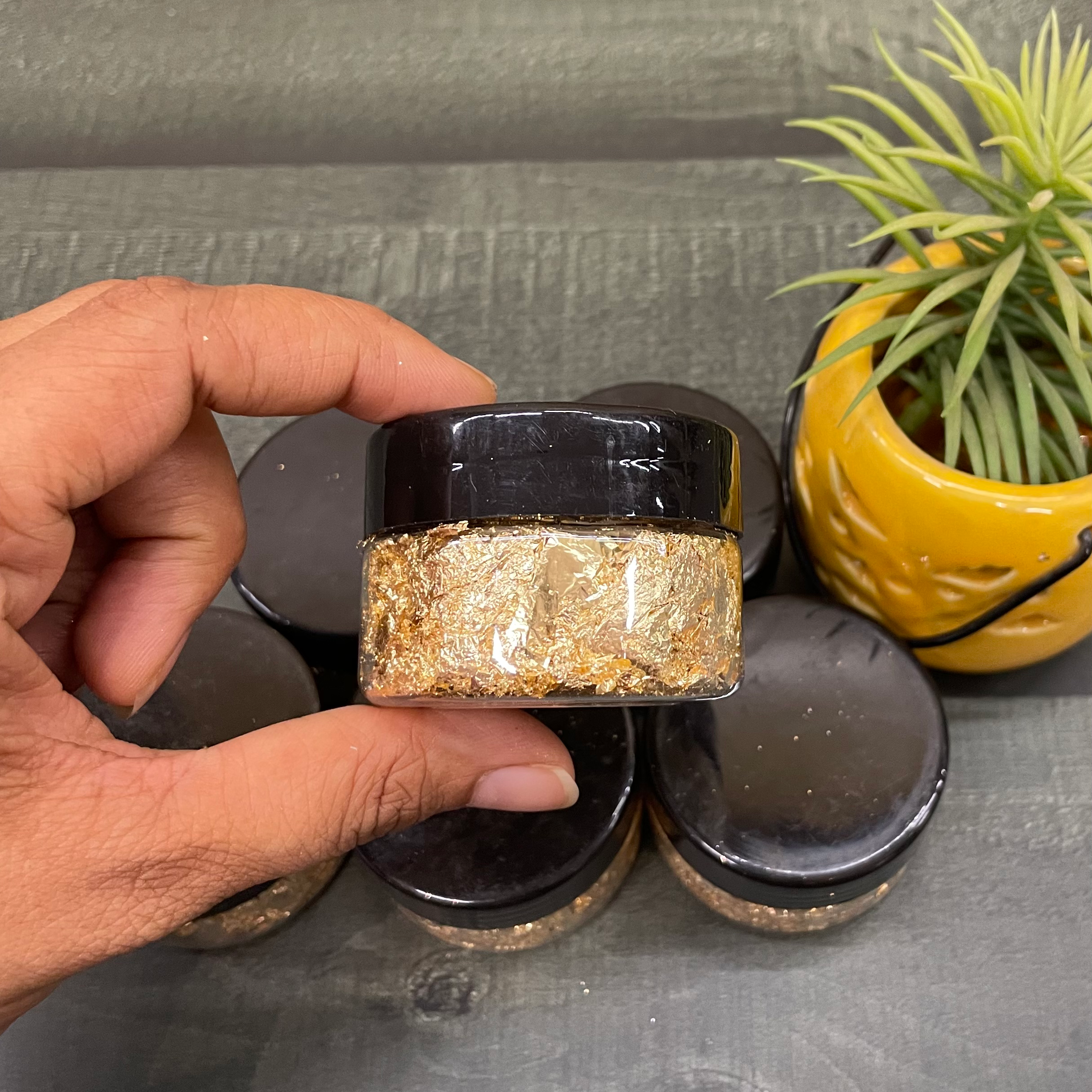 Gold Foil Flakes image 1