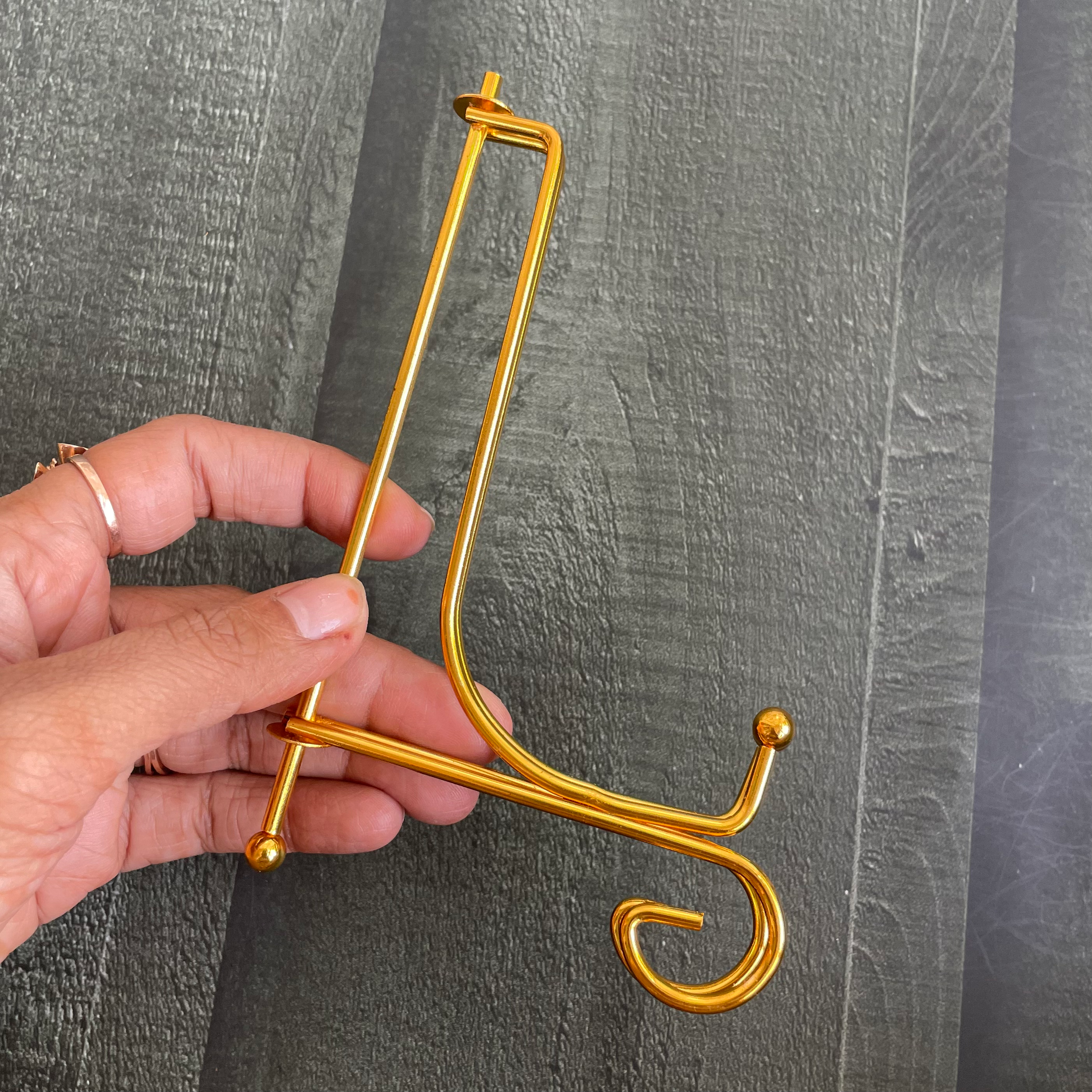 4" Folding curve metal stand image 2