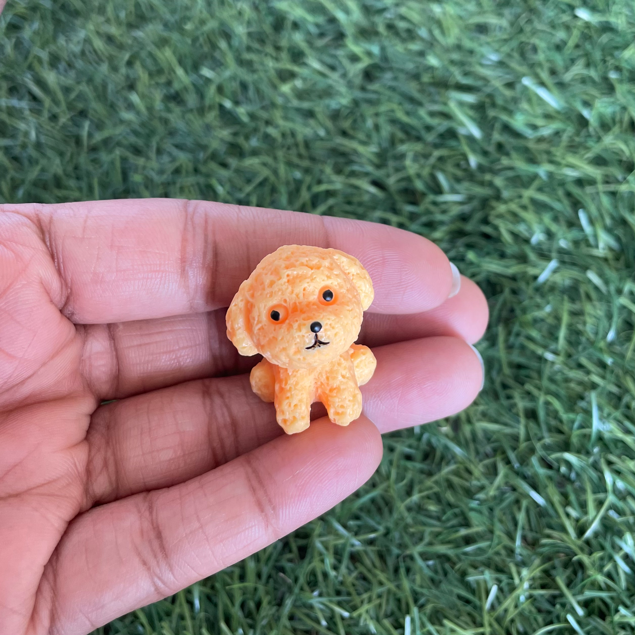 Dog H miniature 189 image 1