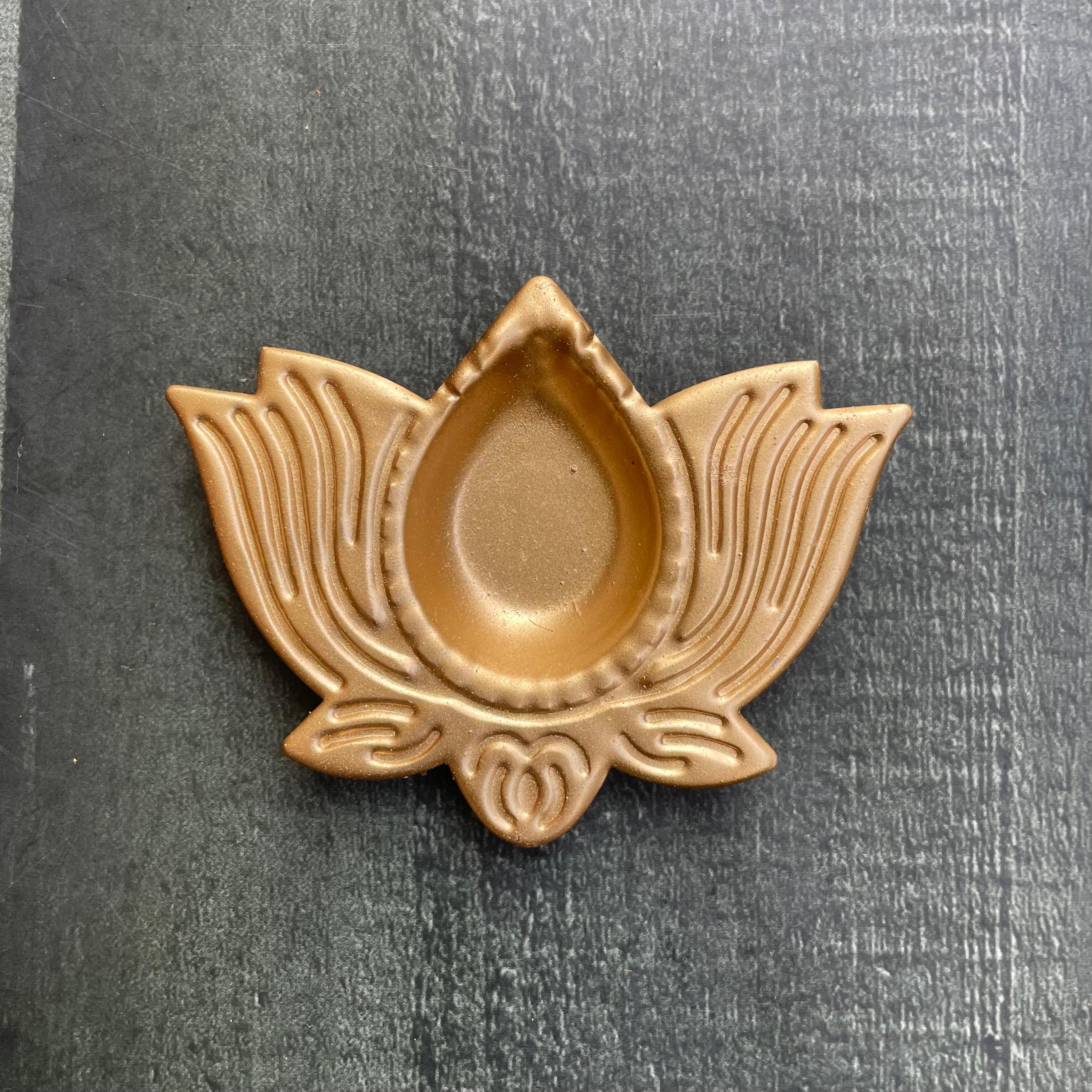 Lotus Diya Candle Metal Base  image 0