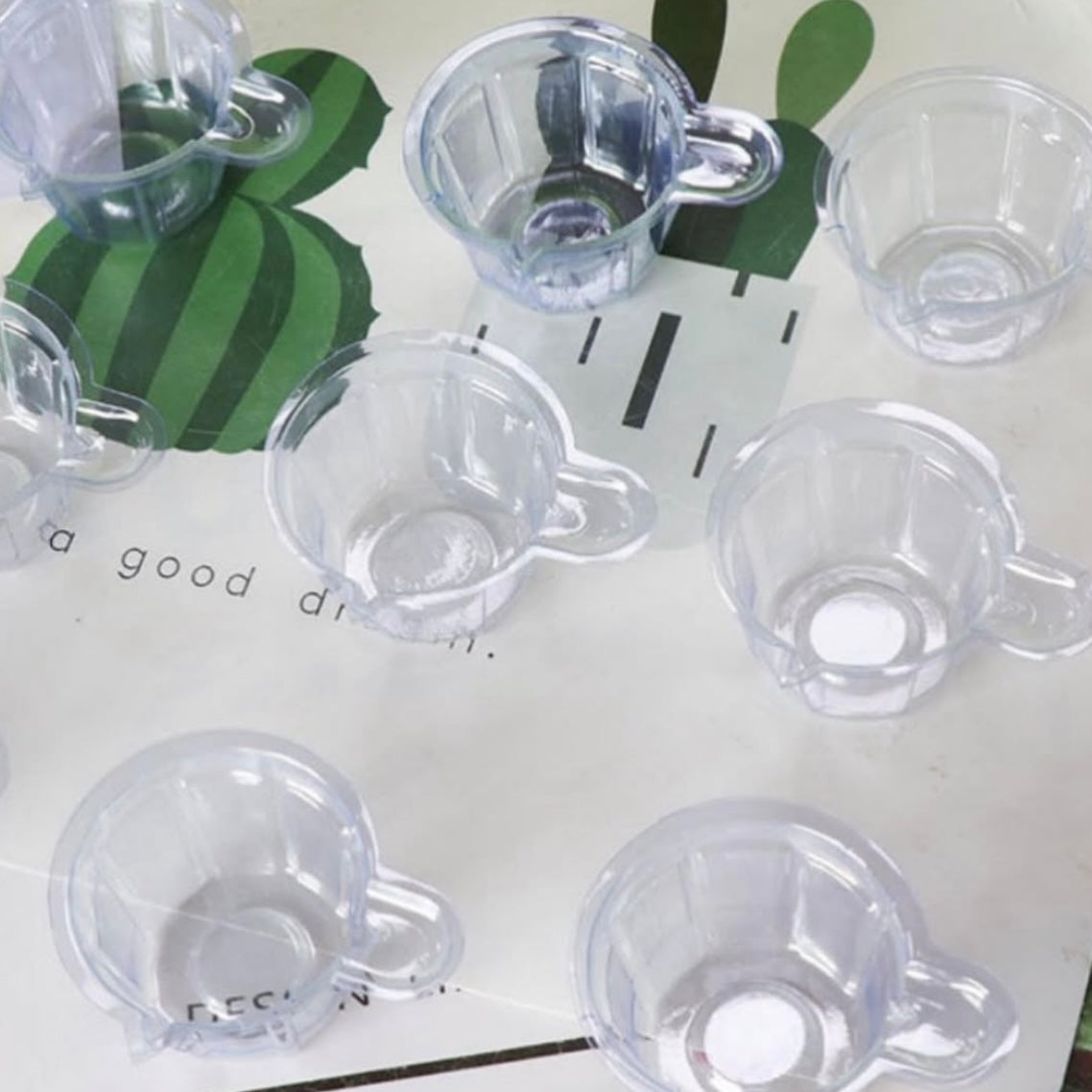 Diaposable cups image 1