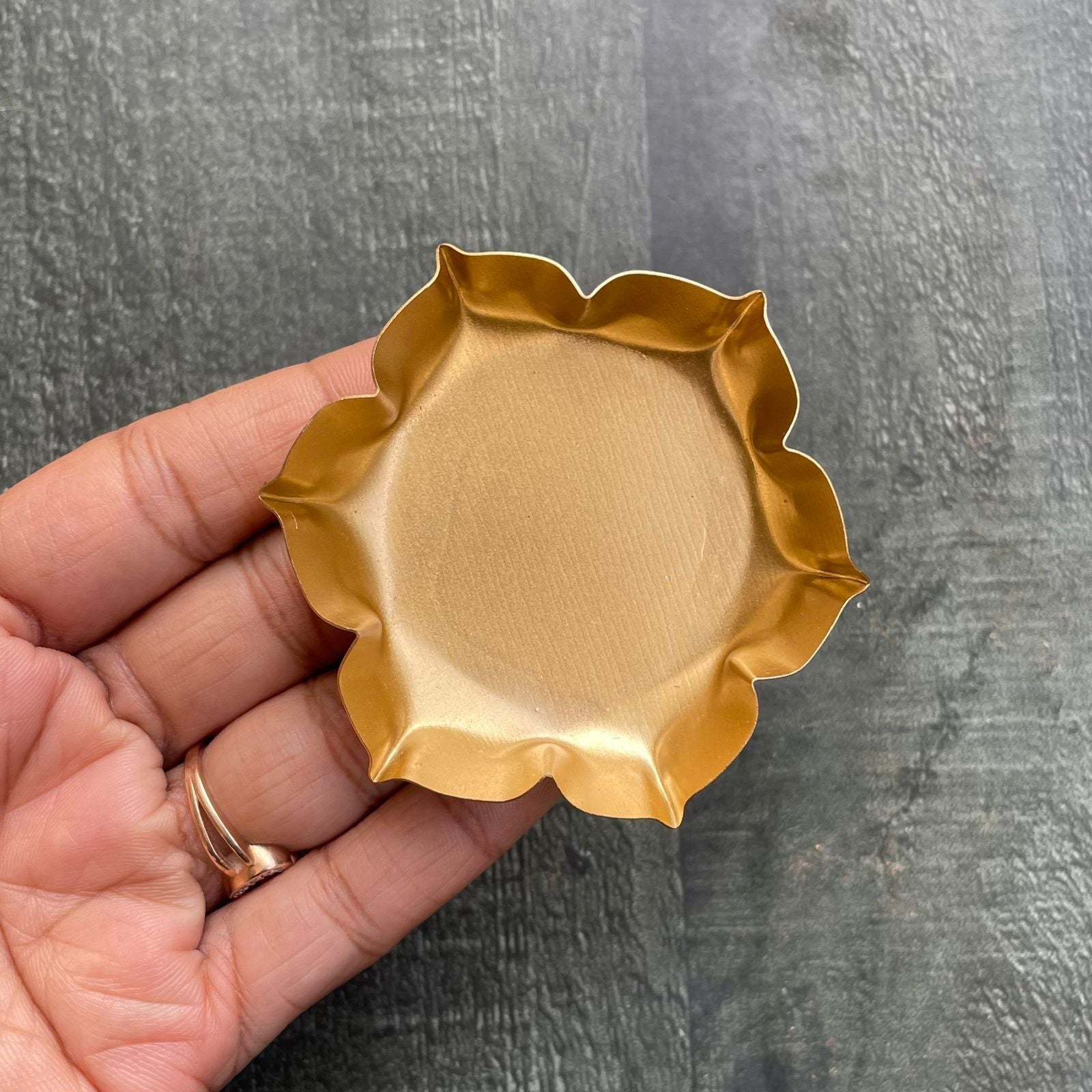 Lotus Urli Candle Metal Base 2.5" image 1
