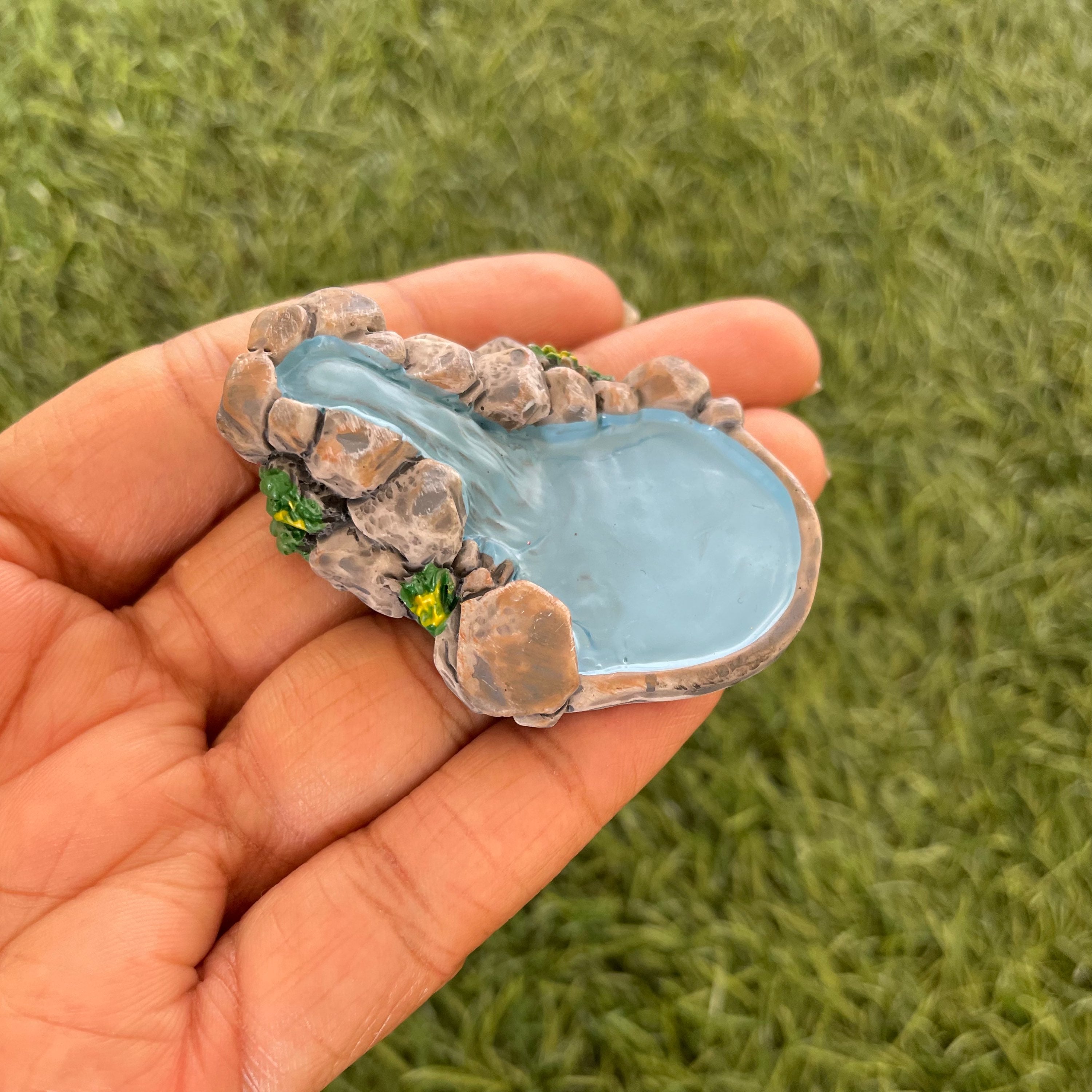 Fairy Garden Mini Pond Miniature 161 image 1