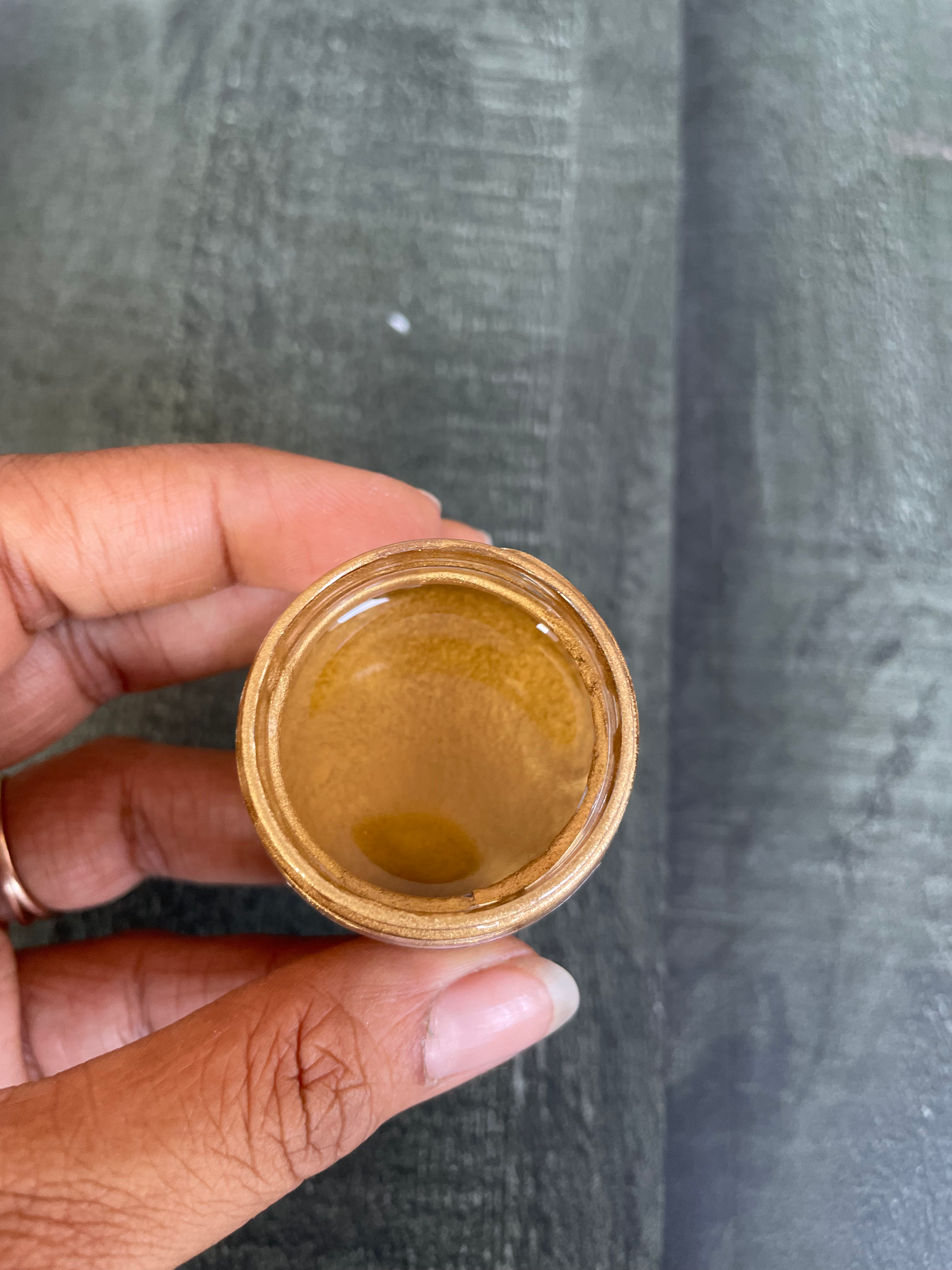 Metallic Gold Pigment 101 image 1