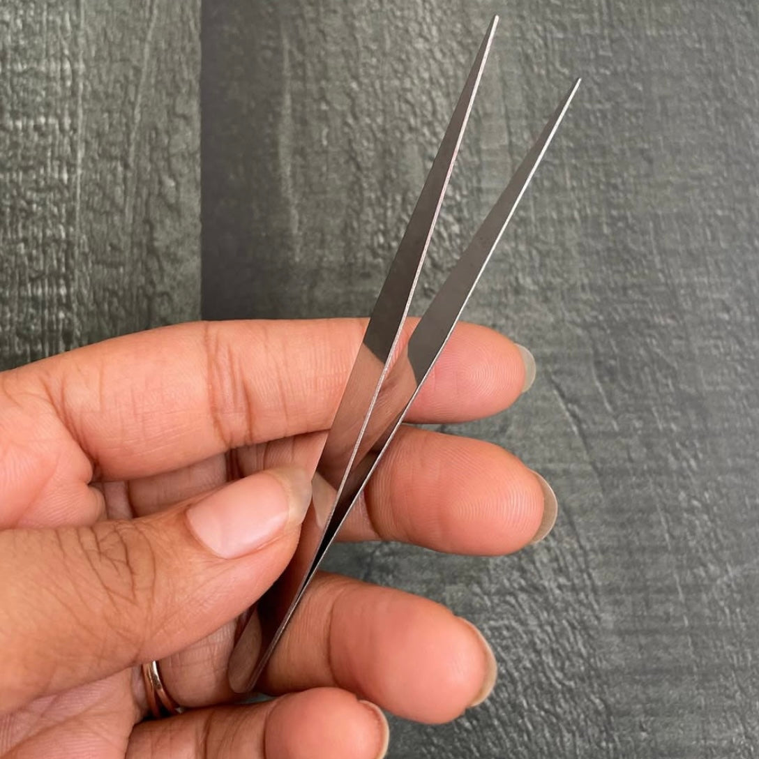 Tweezer image 0