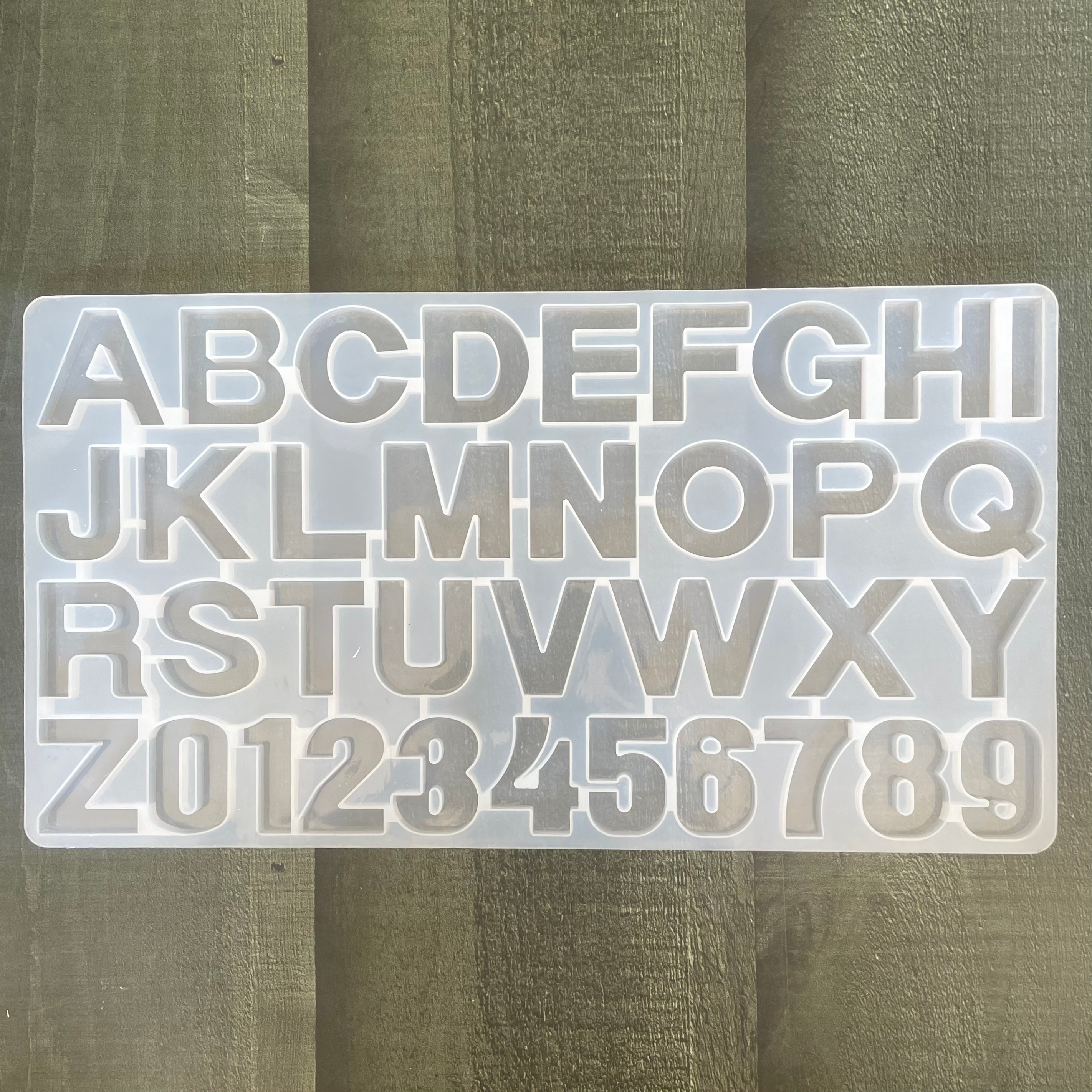 Alphabet keychain mould without hole image 0