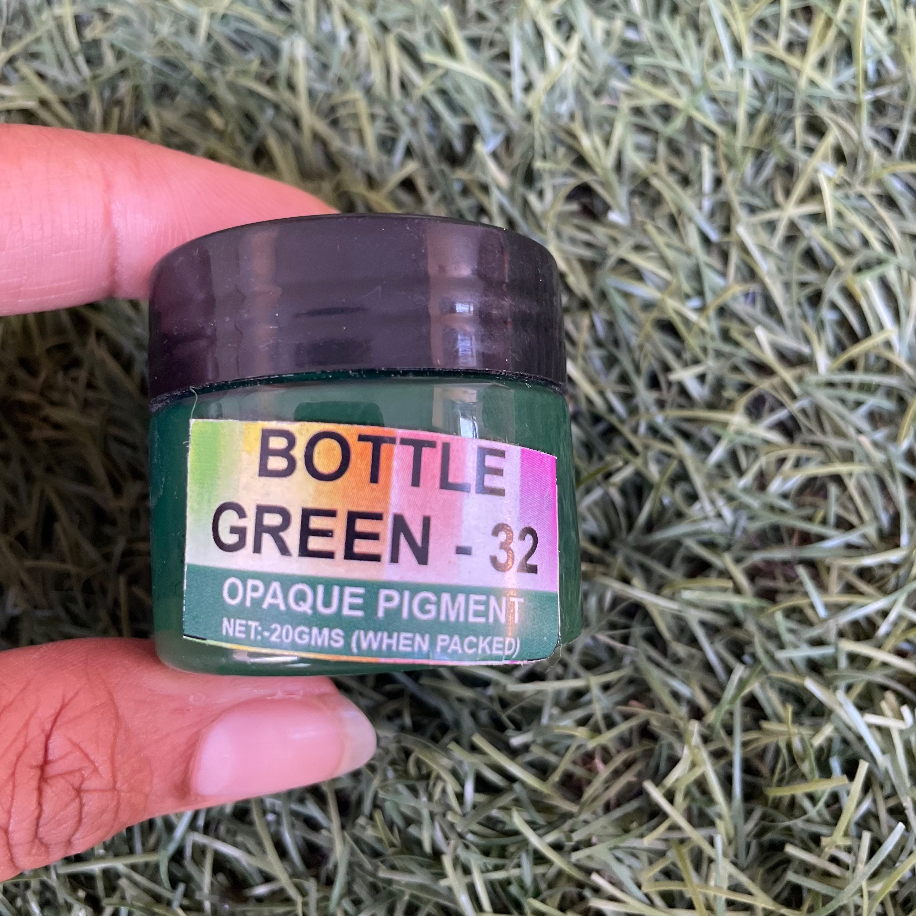 Opaque pigment bottle green 32 image 0