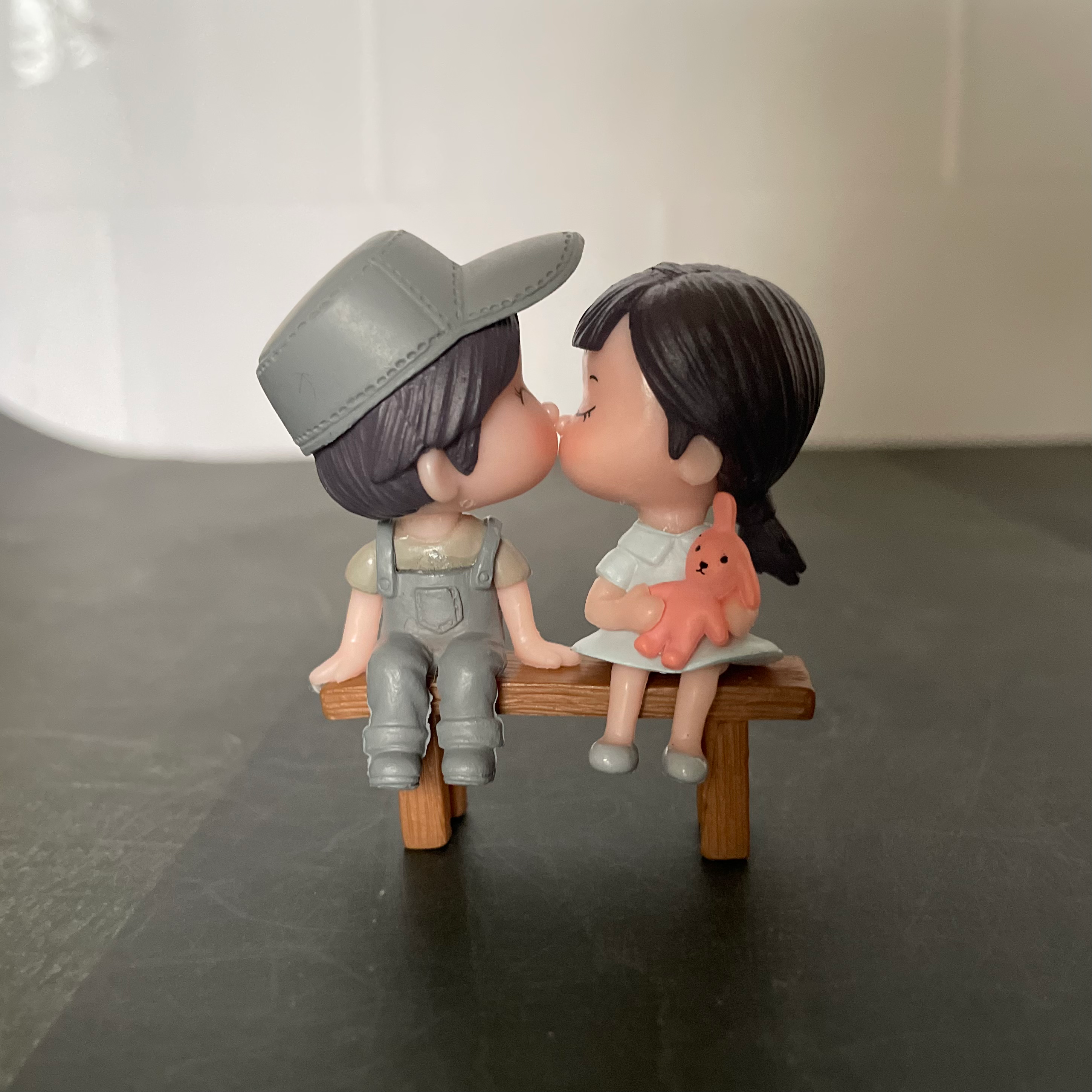 Couple with Bench A Miniature 125 image 0