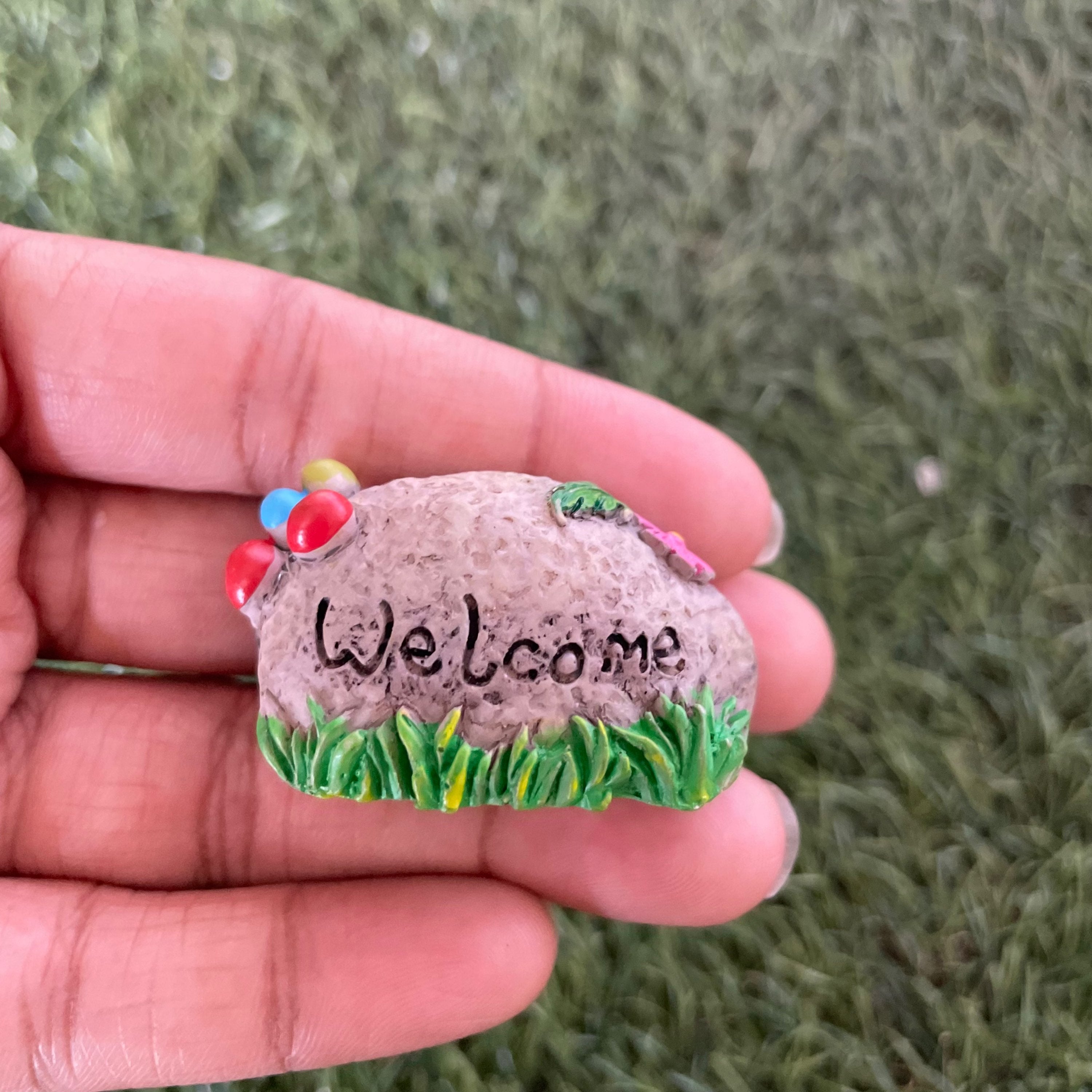 Stone with Welcome Text A Miniature 143 image 1