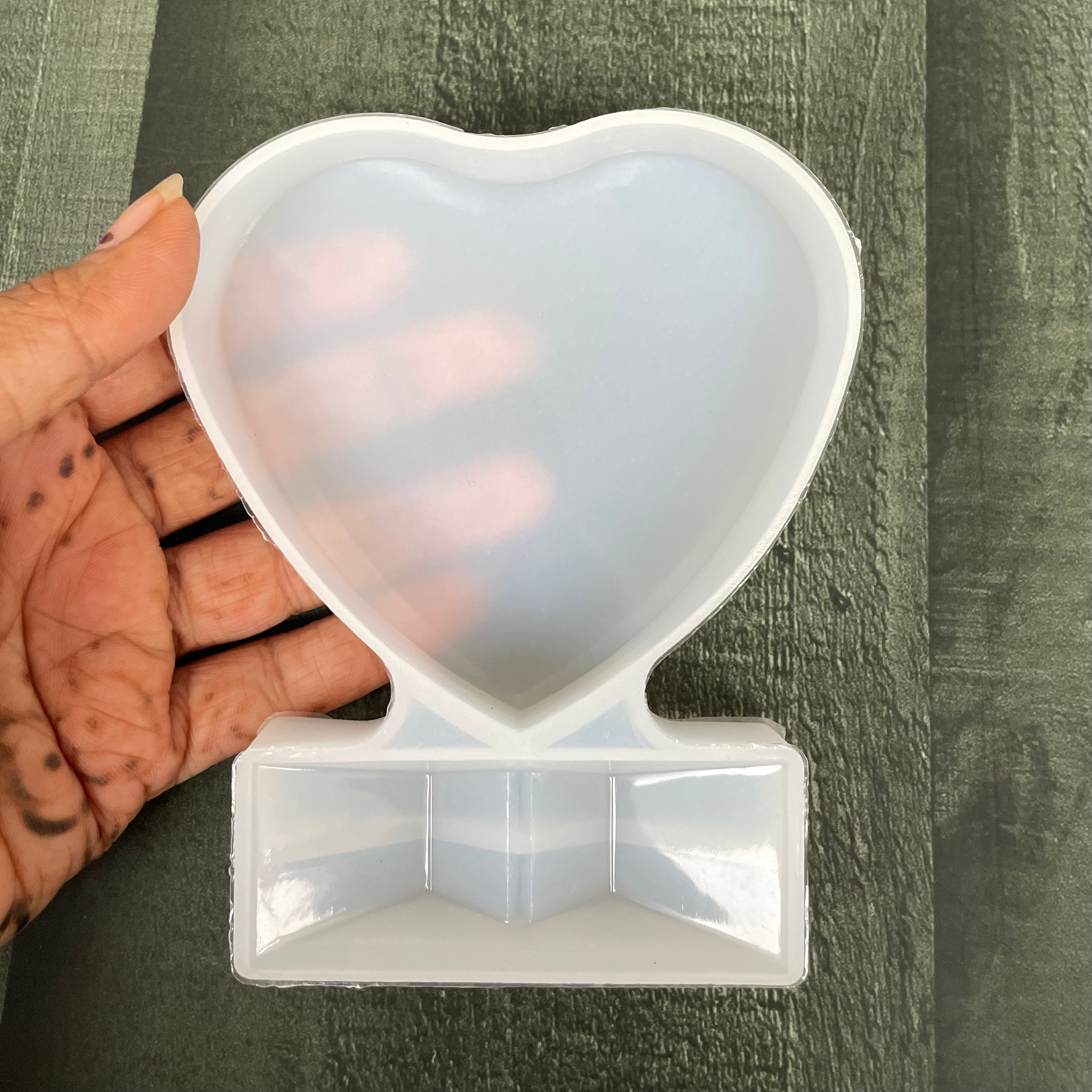 Heart frame with stand mould image 1