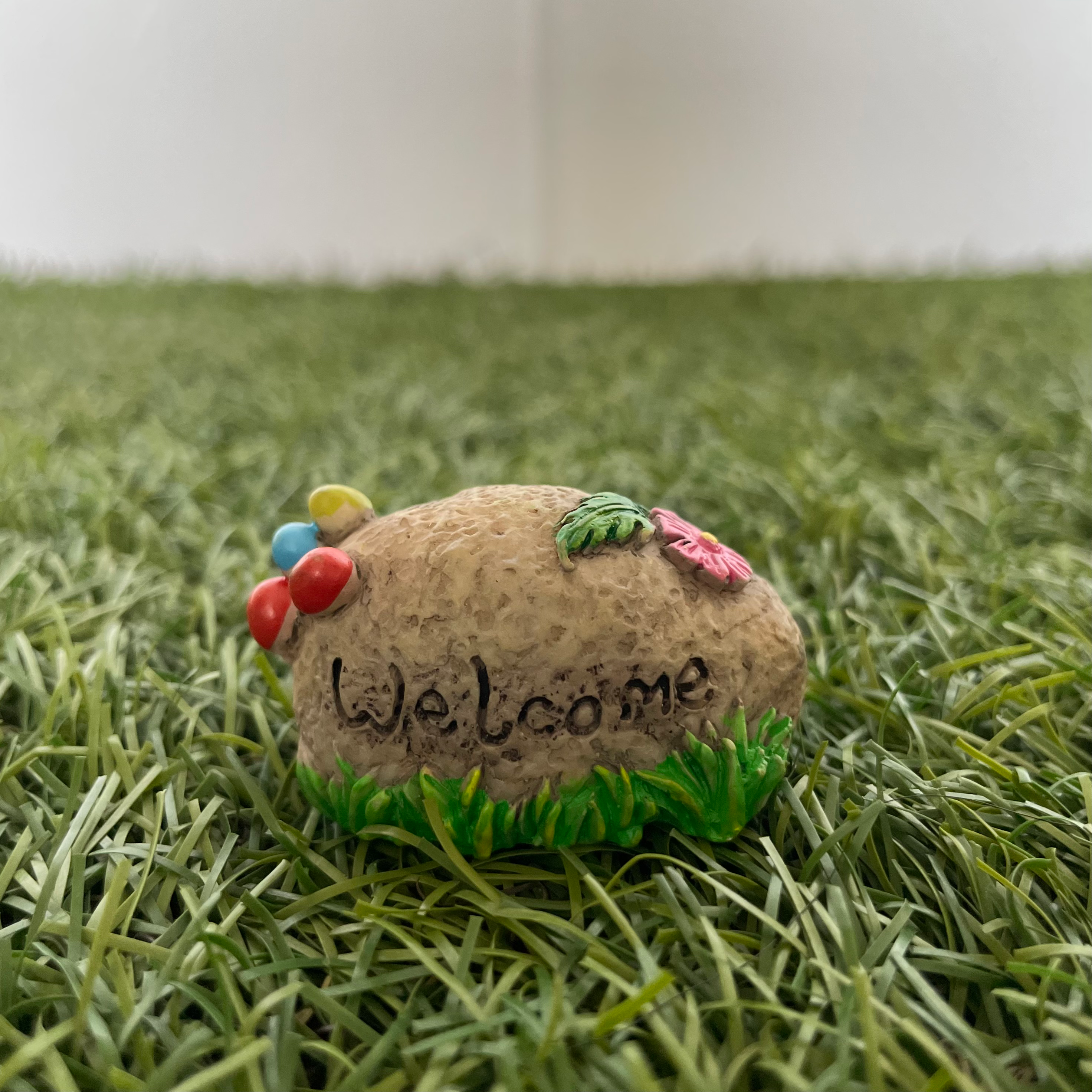 Stone with Welcome Text A Miniature 143 image 0