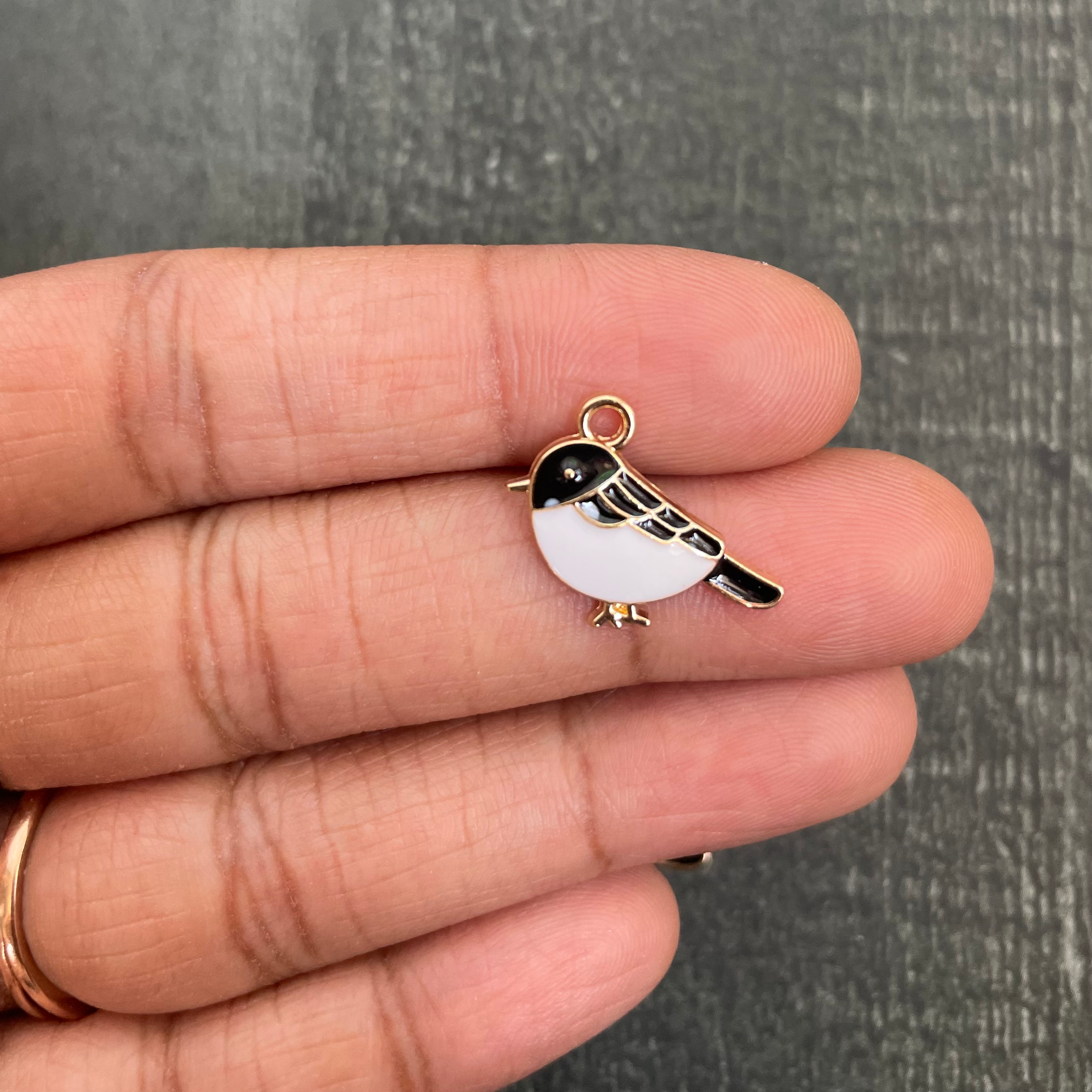 Bird charm black 58 image 1