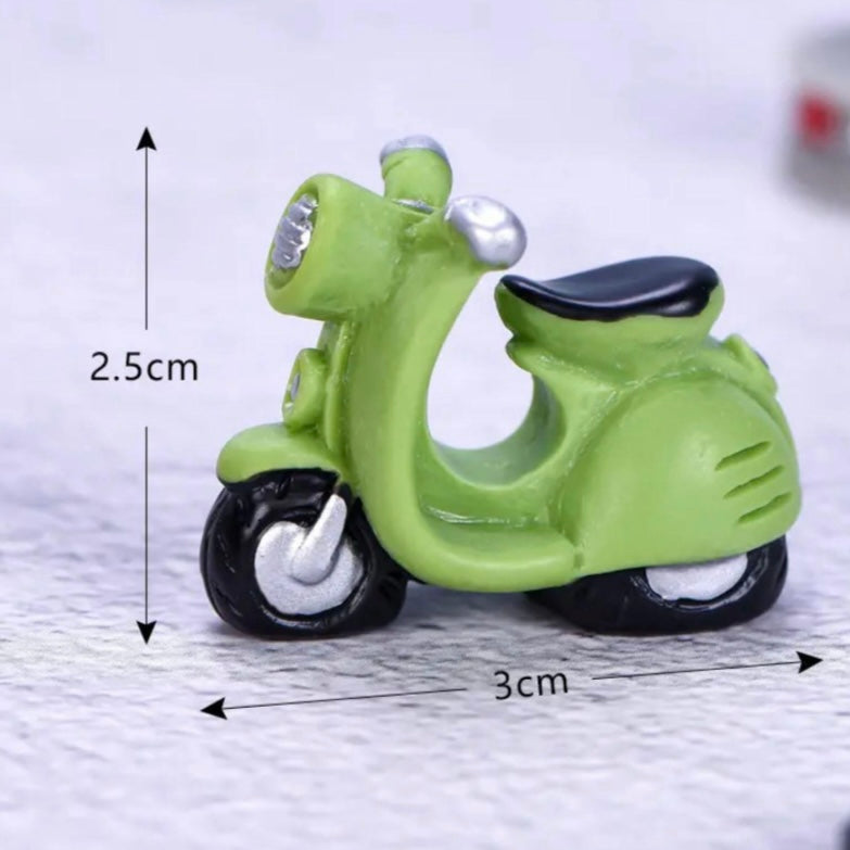 Green scooter miniature 60 image 0