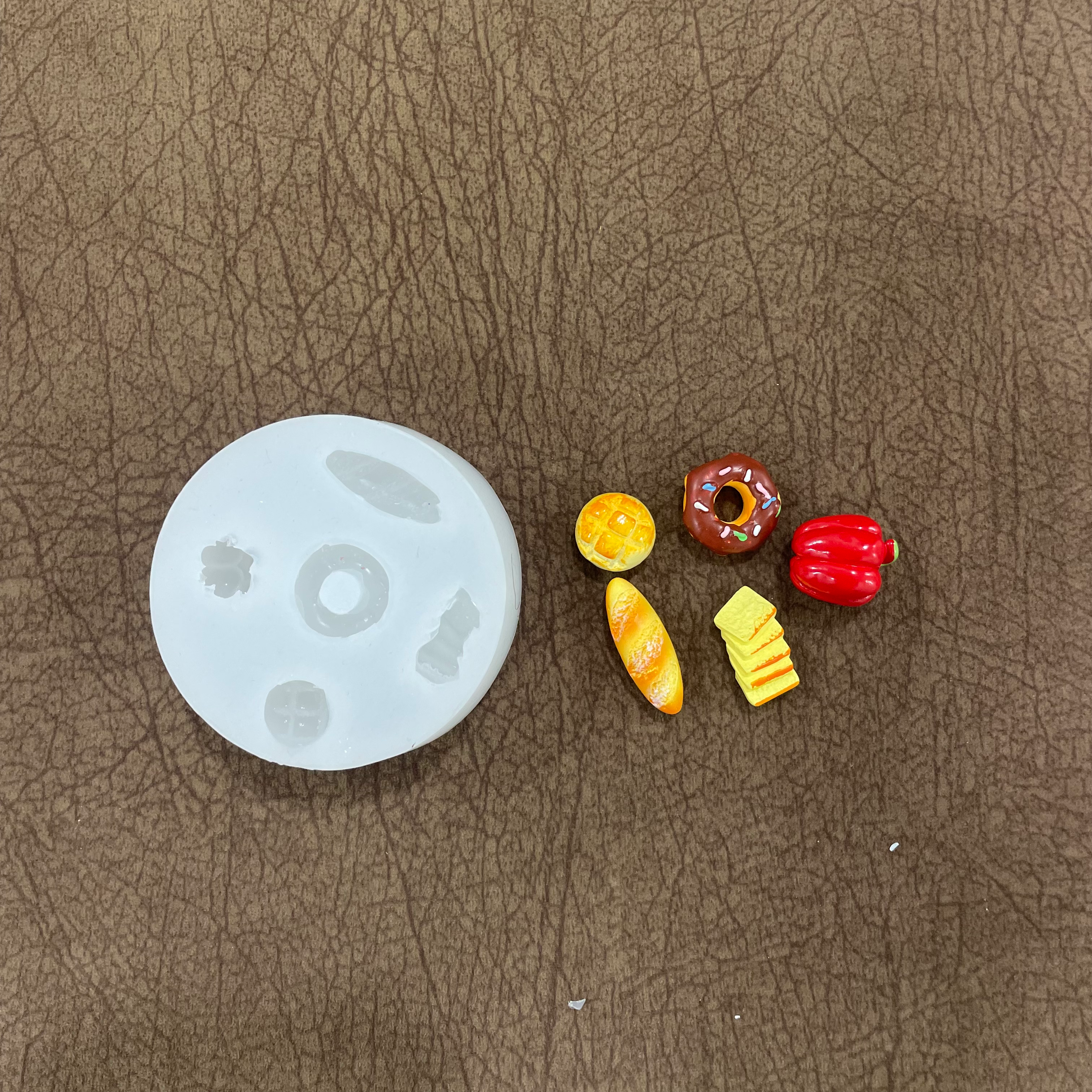 5 in 1 Food Candle Mould 1 image 0