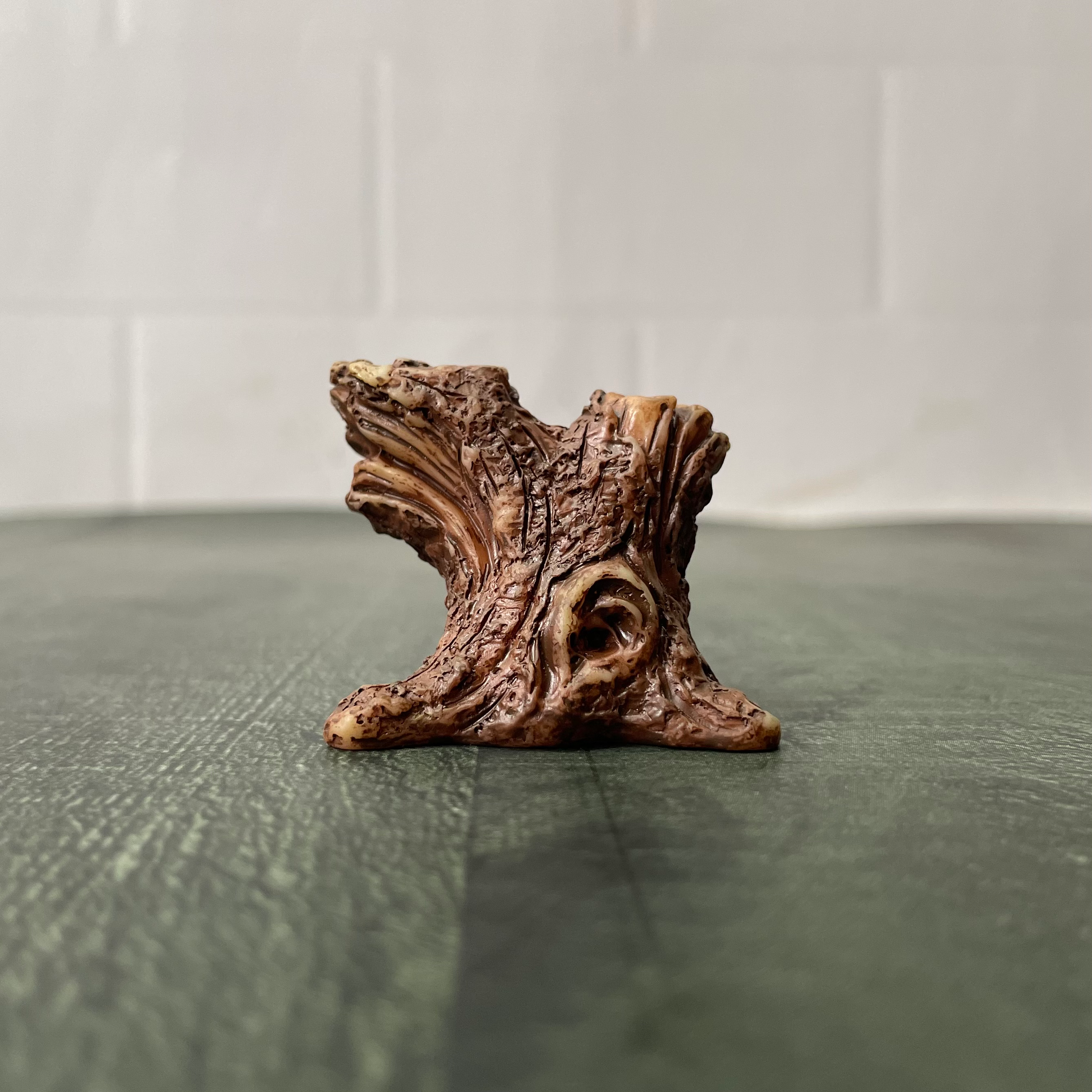 Half Cutting Tree Miniature 214 image 0