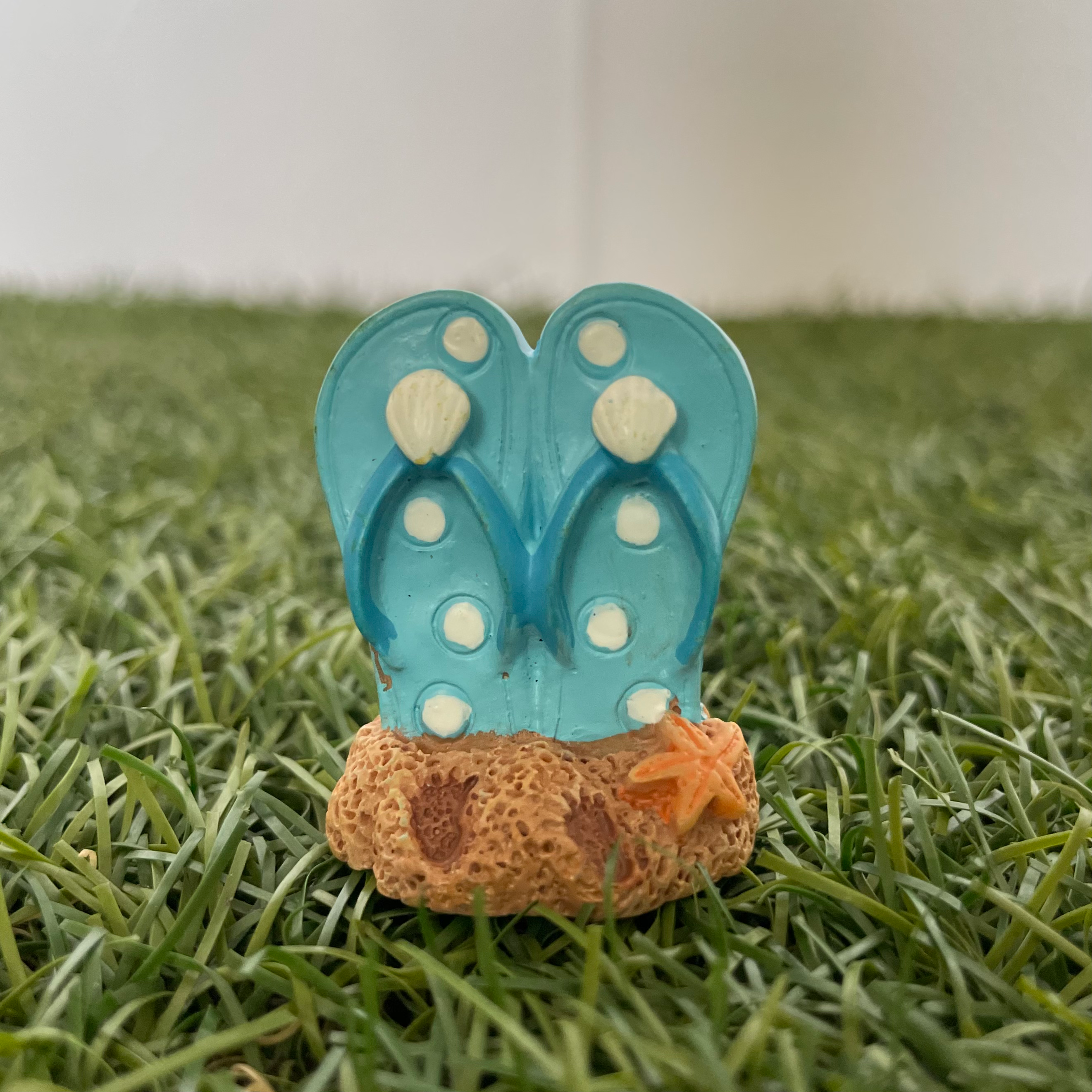 Beach Shoes Miniature 115 image 0