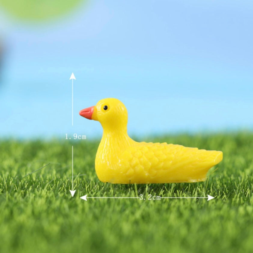 Yellow duck miniature 55 image 0