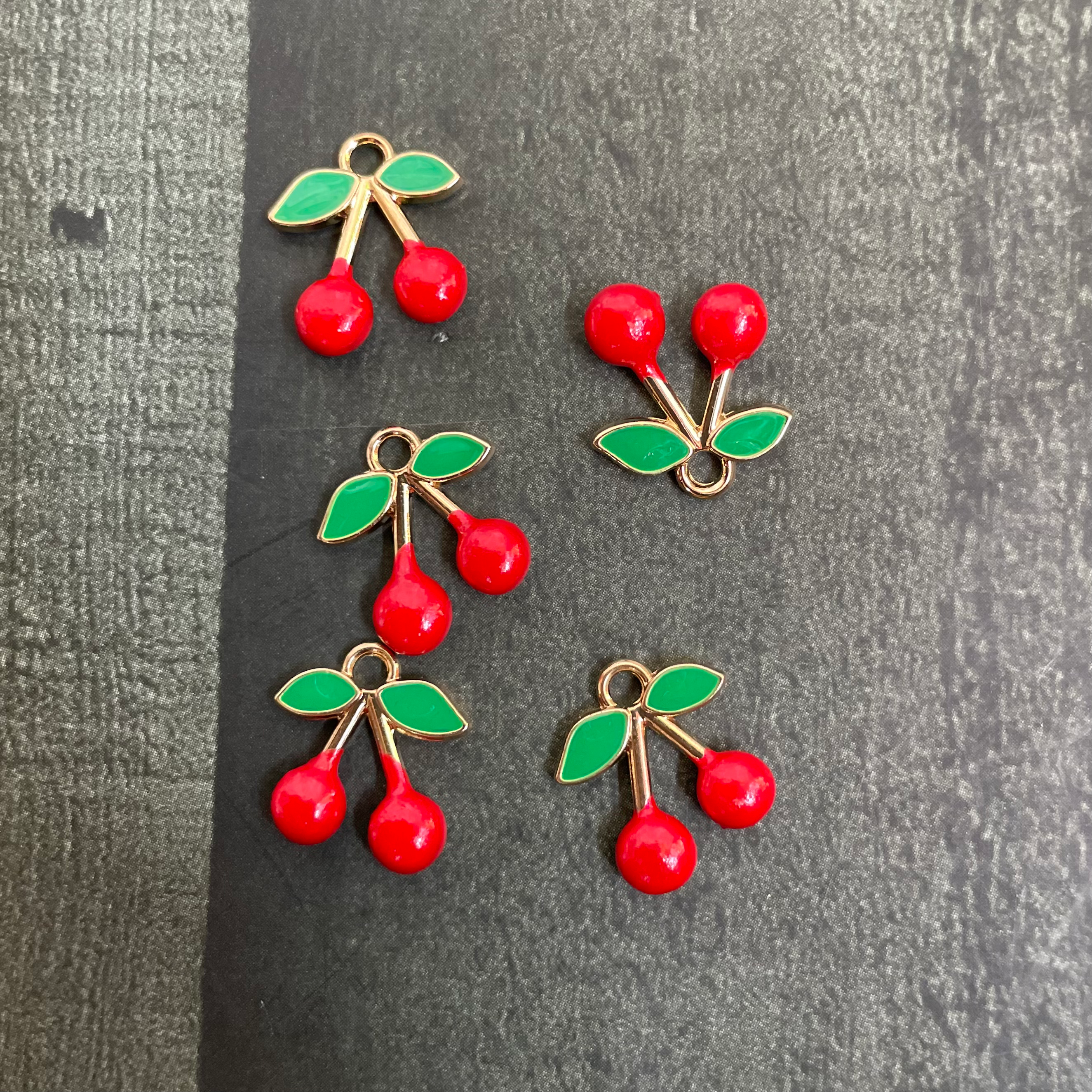 Charry charm 36 image 0