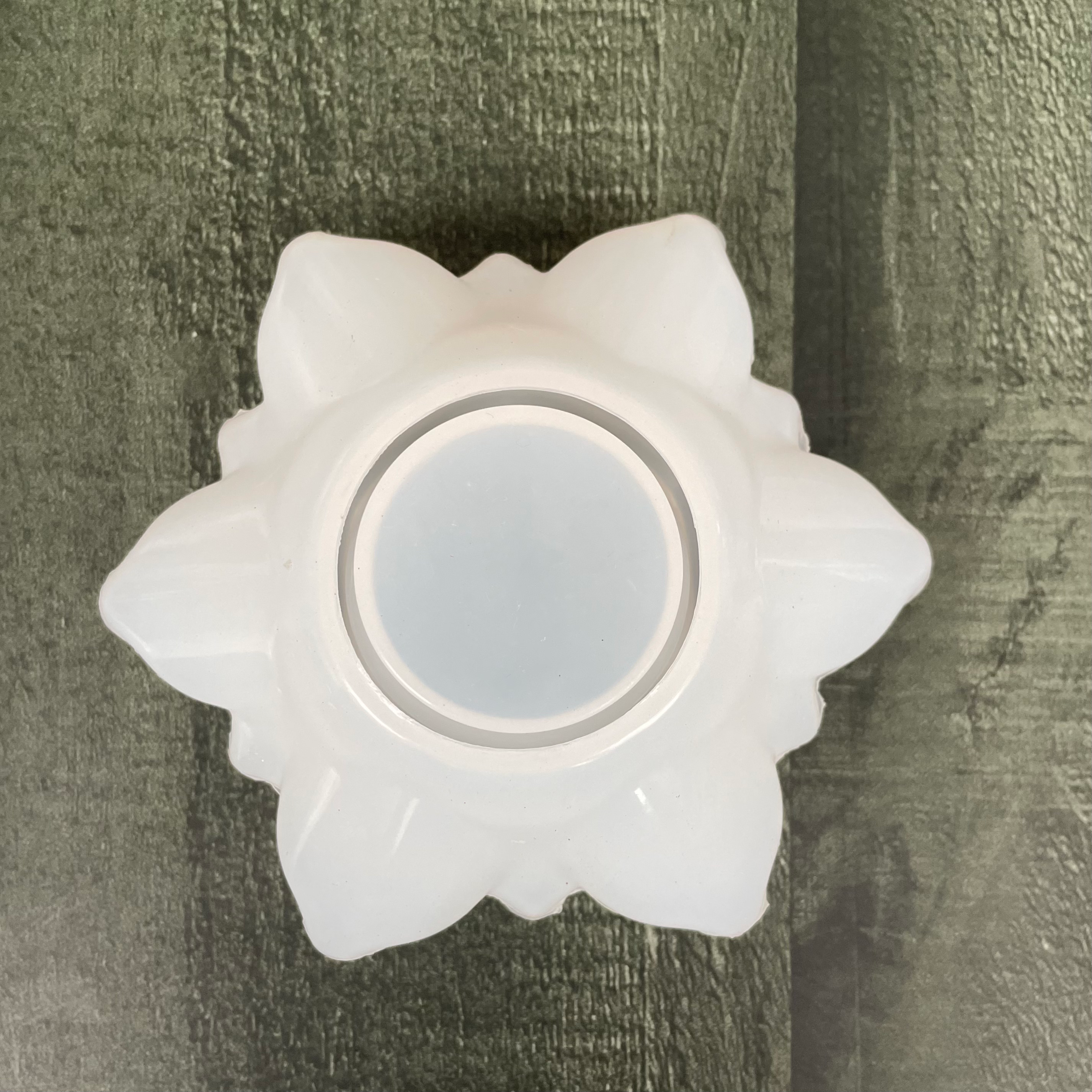 Lotus flower T-holder mould image 0