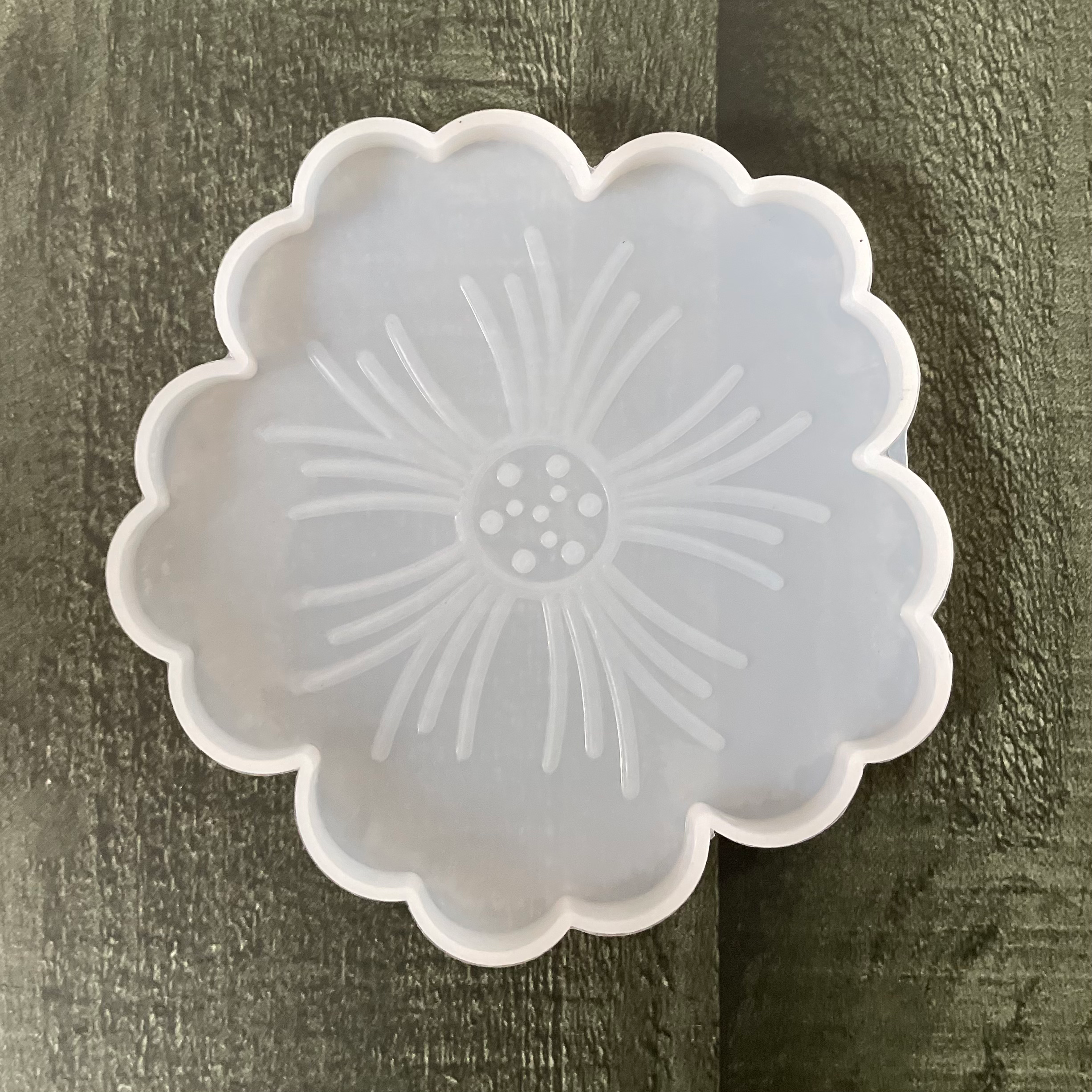 Flower coaster mould 4.5" image 0