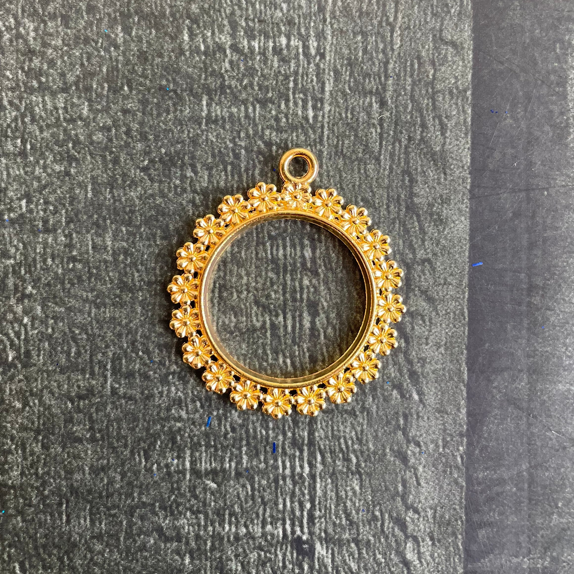 Flower Golden Bazel 11 image 1