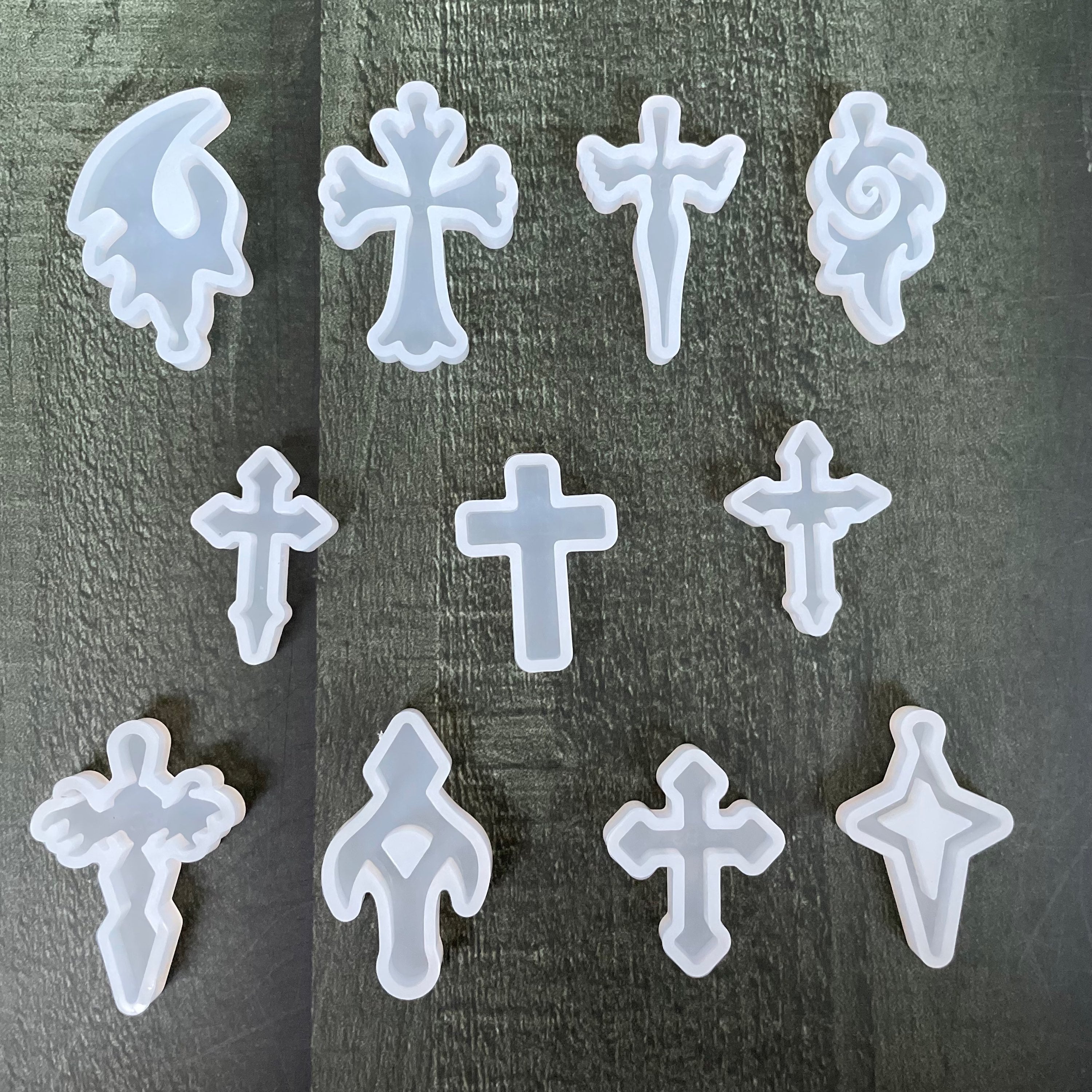 11 pieces cross pendant mould image 0