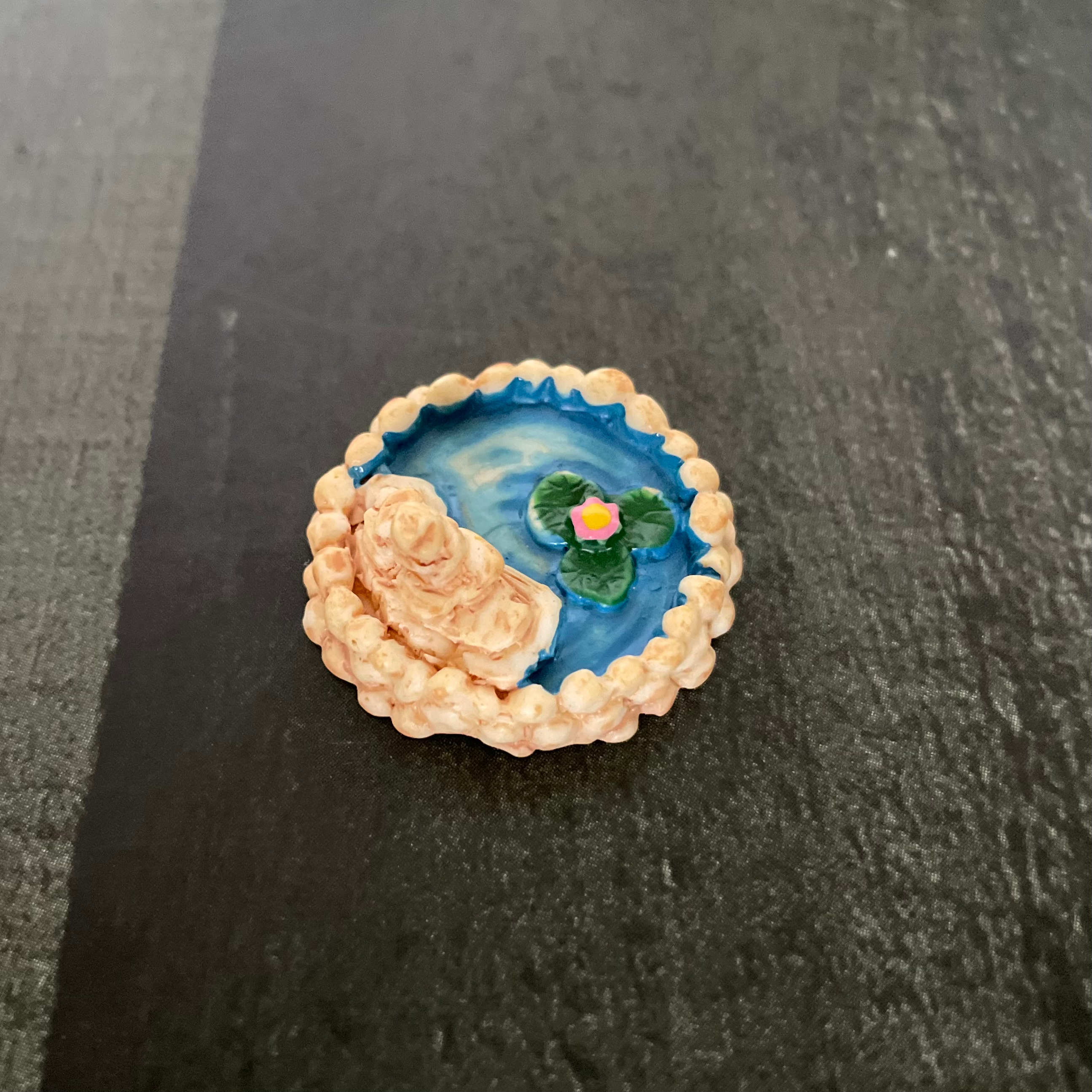 Mini Lotus Pond Miniature 165 image 0