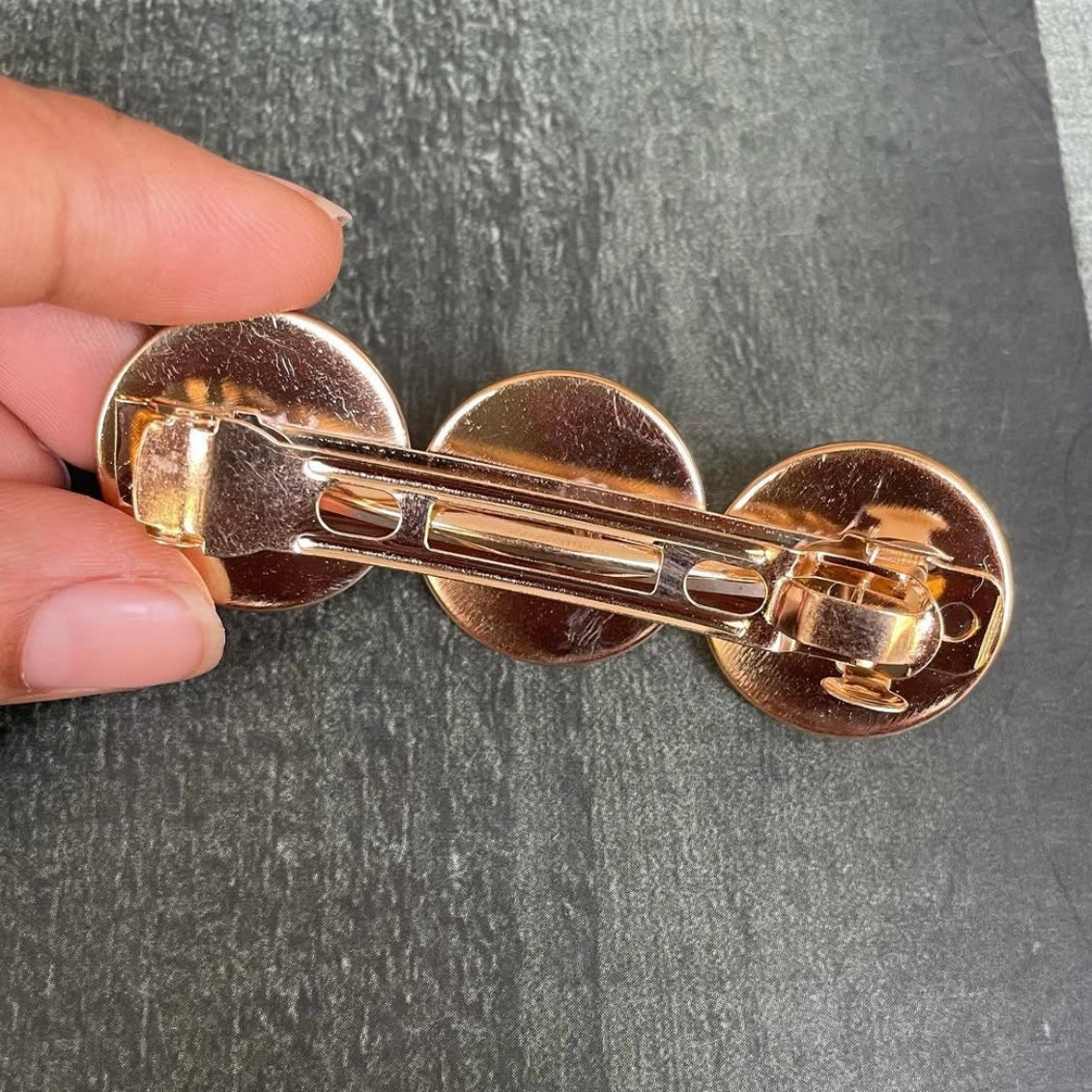 Round Hair Clip image 1